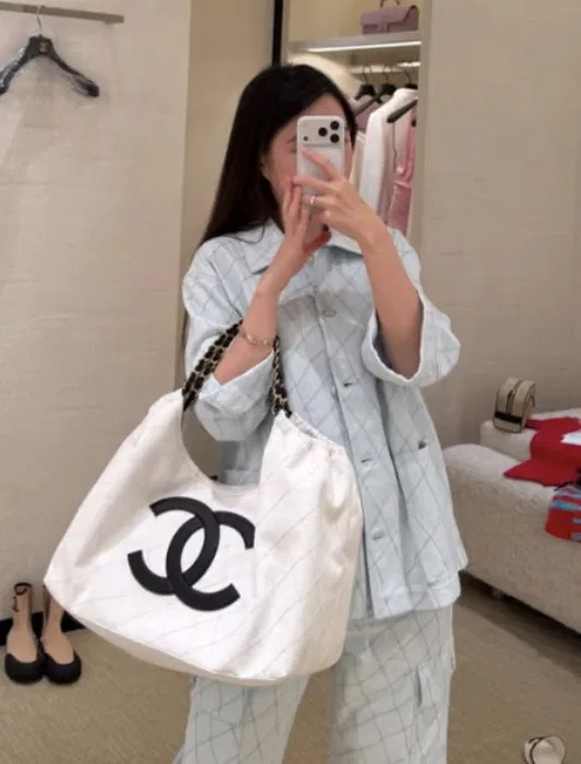 CHA 27FW WBNDIHA 041 숄더백 14