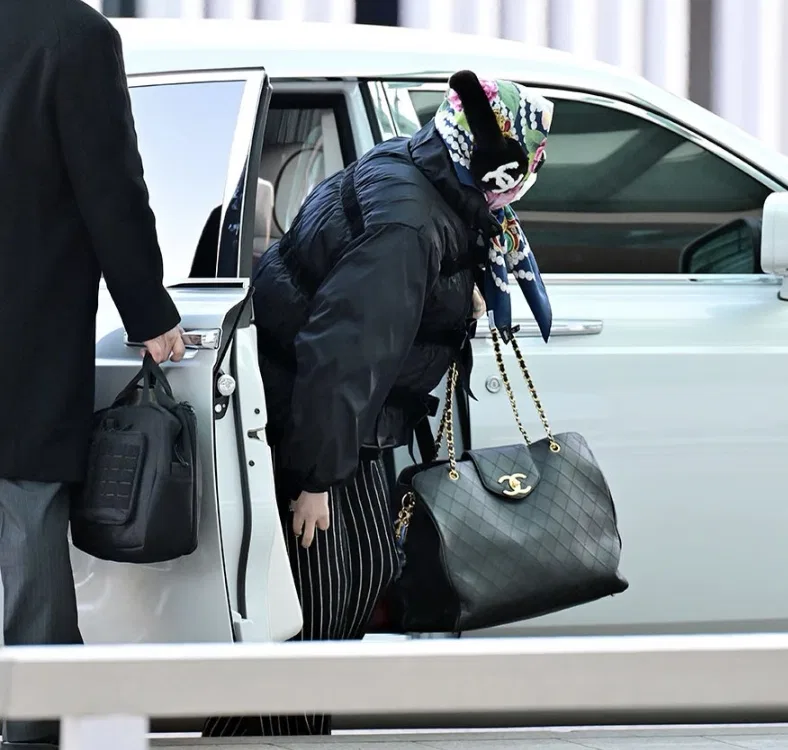 CHA 27FW WBNDIHA 055 숄더백 12