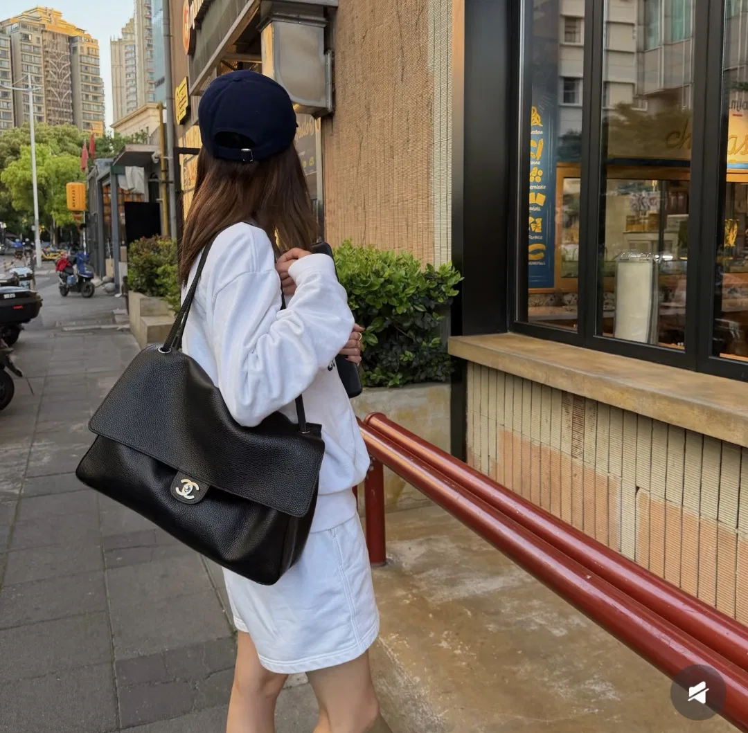 CHA 27FW WBNDIHA 060 숄더백 26