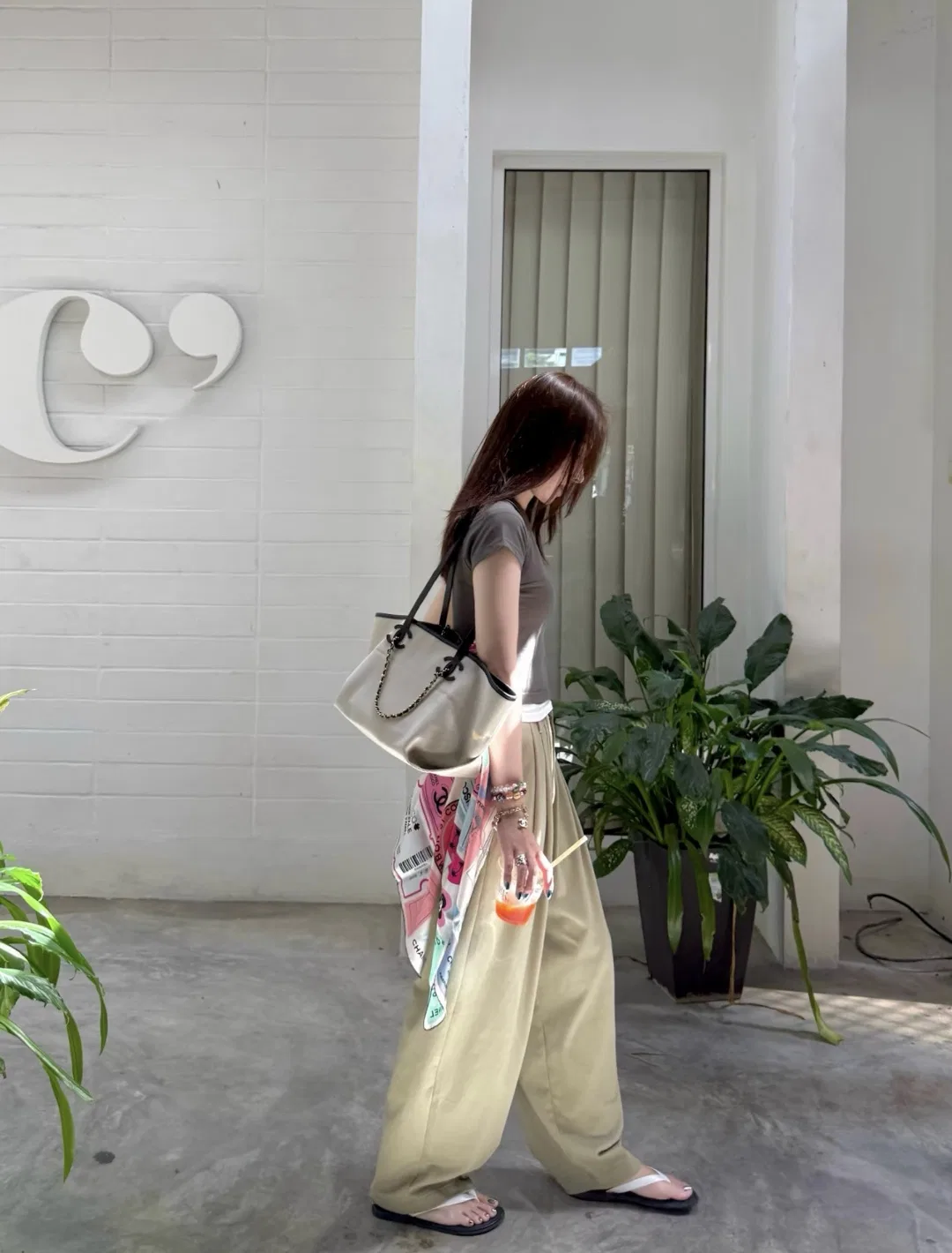 CHA 27FW WBNDIHA 085 토트백 16