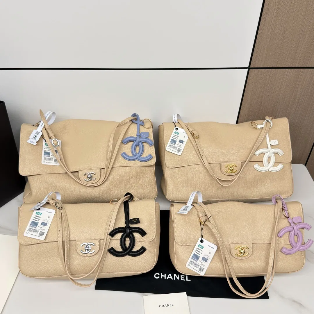 CHA 27FW WBNDIHA 168 숄더백 10
