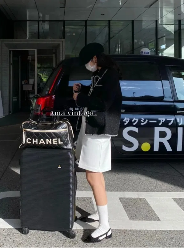 CHA 27FW WBNDIHA 241 토트백 25