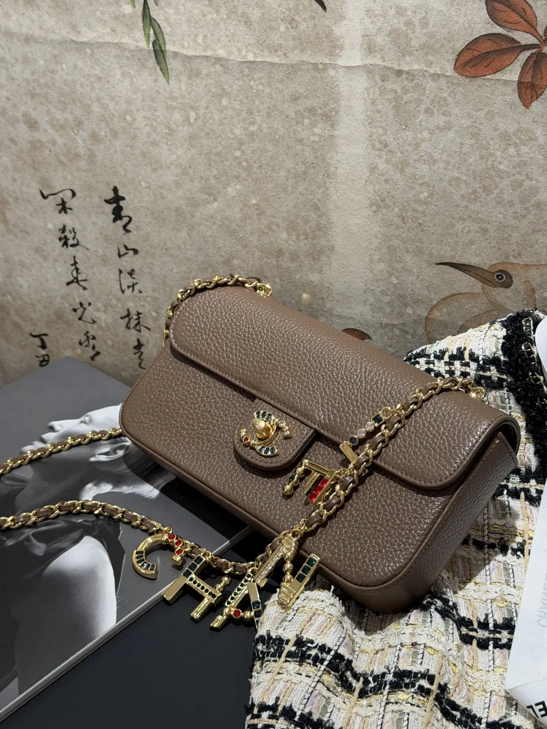 CHA 27FW WBNDIHA 249 숄더백 24