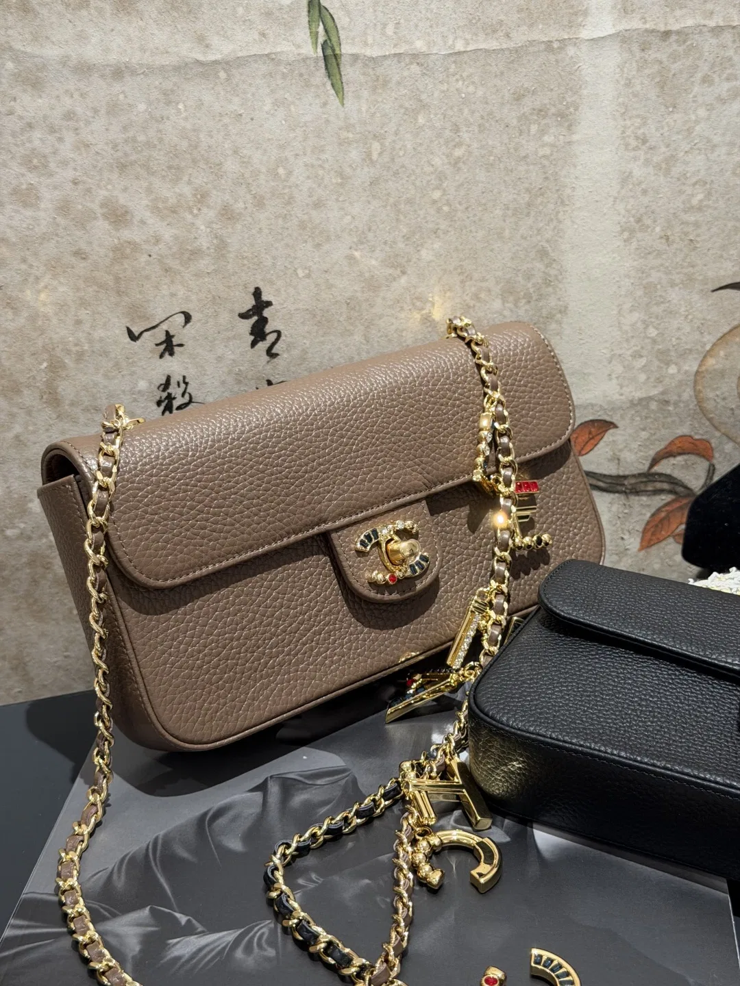 CHA 27FW WBNDIHA 249 숄더백 36