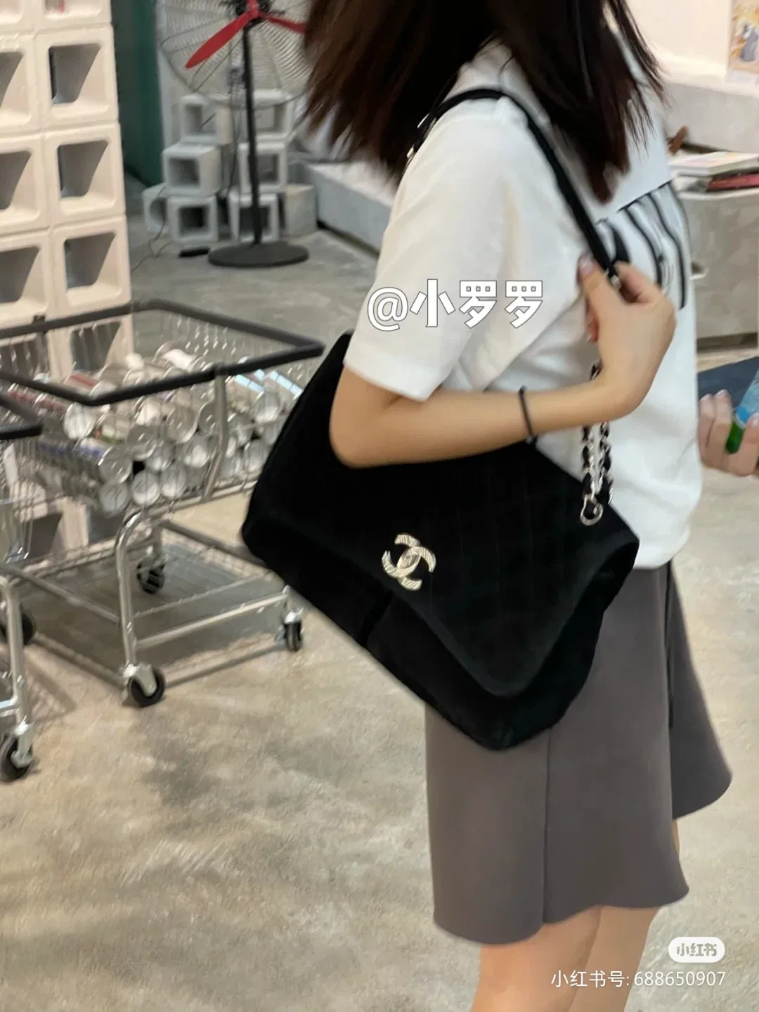 CHA 27FW WBNDIHA 266 숄더백 36