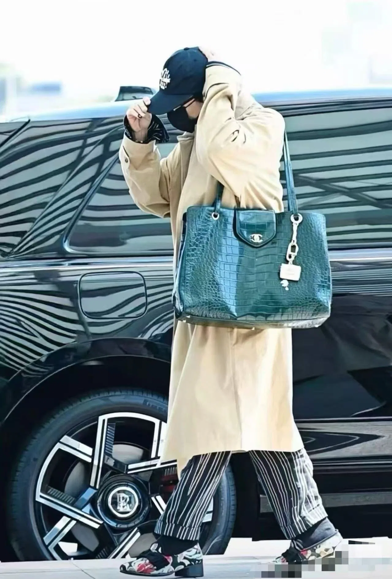 CHA 27FW WBNDIHA 288 숄더백 17