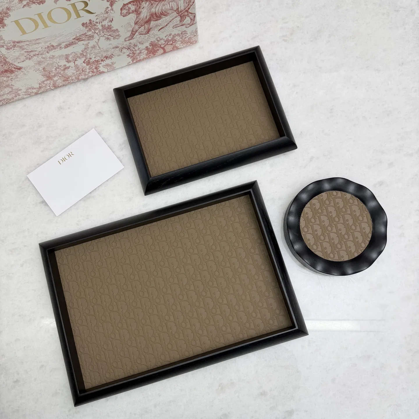 DIO 27FW HEYSUYT 009 트레이 47