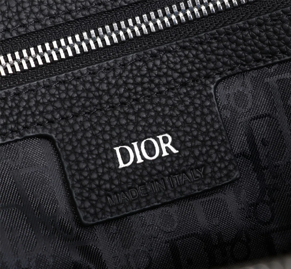 DIO 27FW NJWMKXS 008 토트백 9