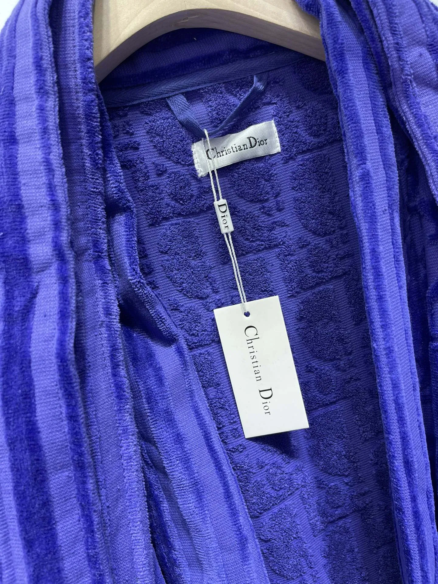 DIO 27FW OJOMUZF 001 가운 20