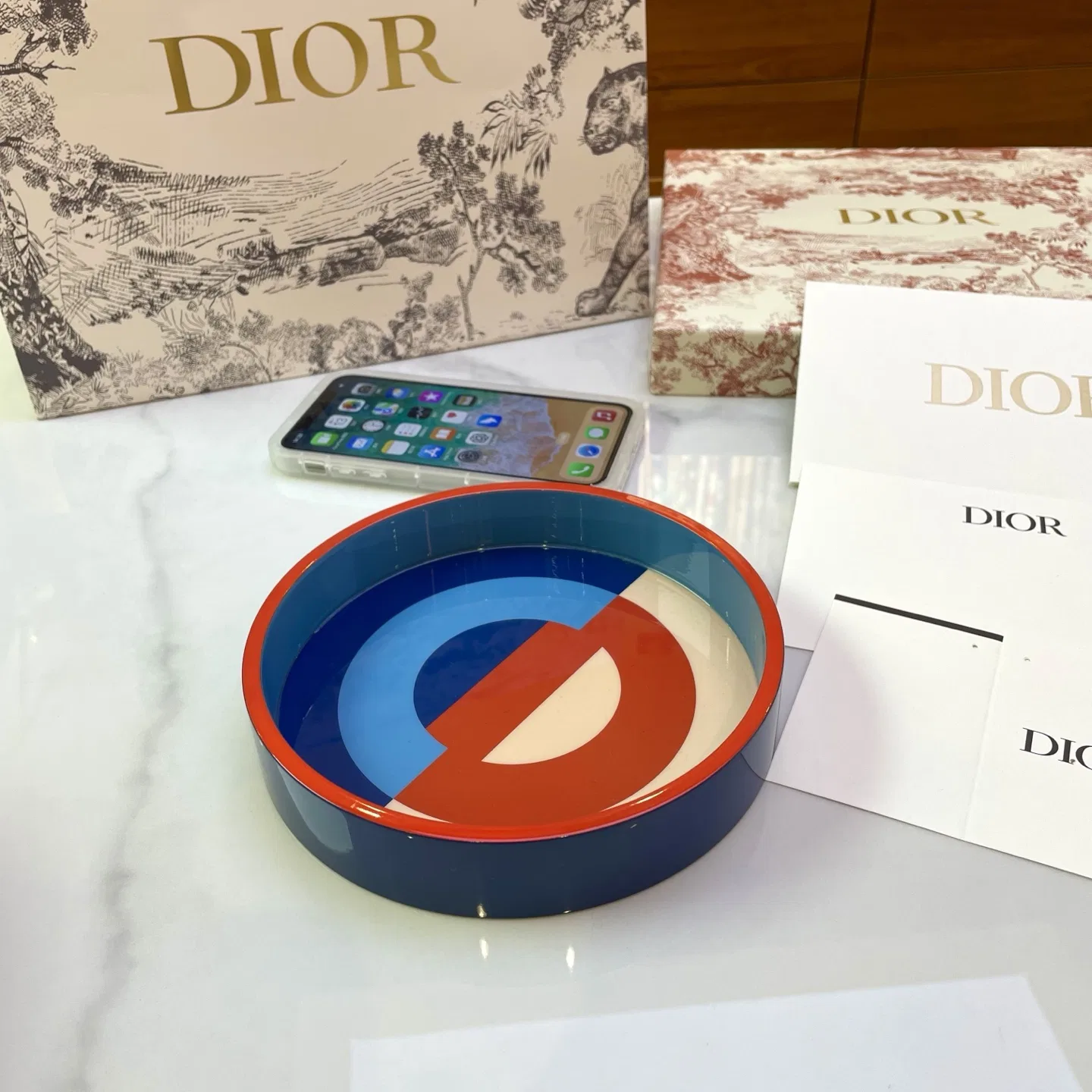 DIO 27FW OJOMUZF 002 트레이 29