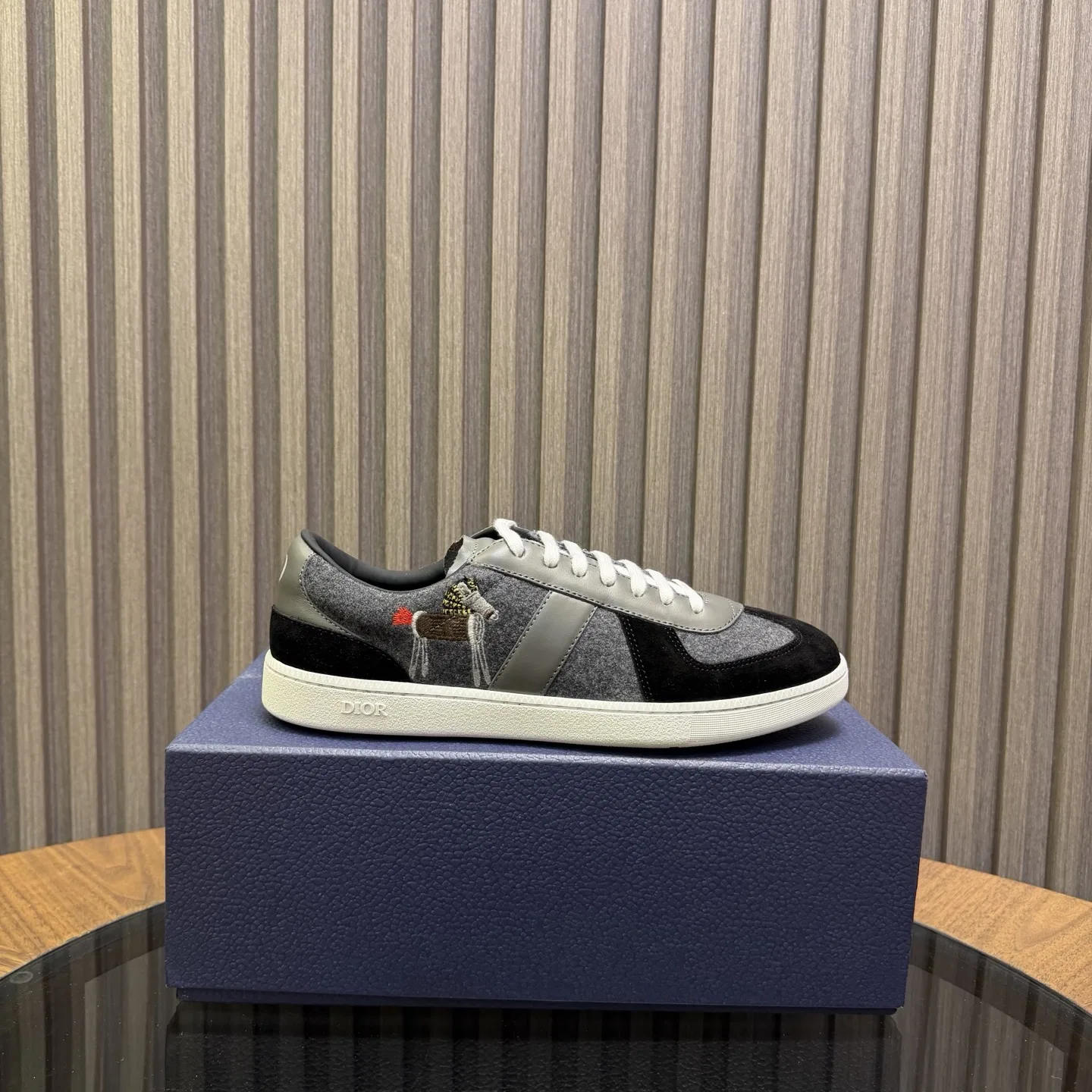 DIO 27FW OUNYZGO 002 스니커즈 28