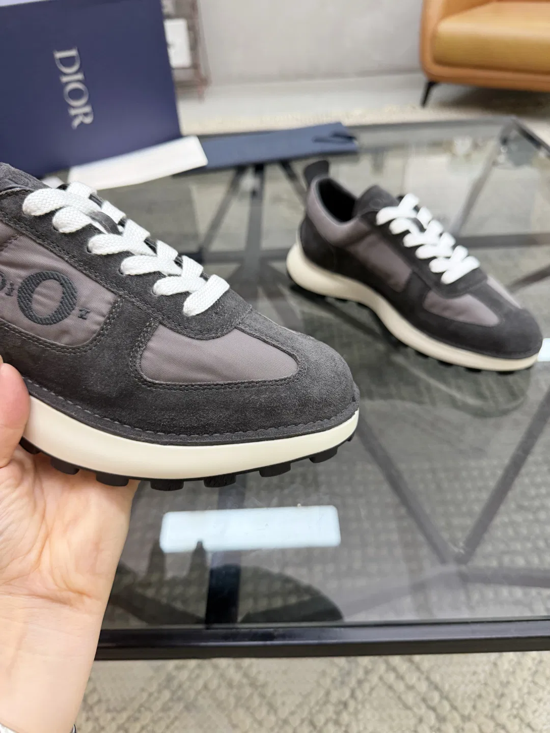 DIO 27FW OUNYZGO 003 스니커즈 42
