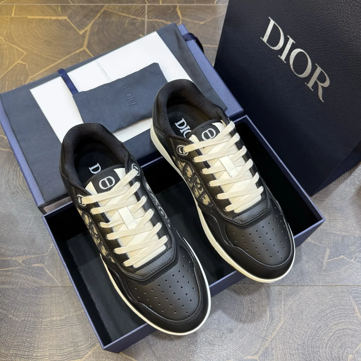 DIO 27FW OUNYZGO 012 스니커즈 11