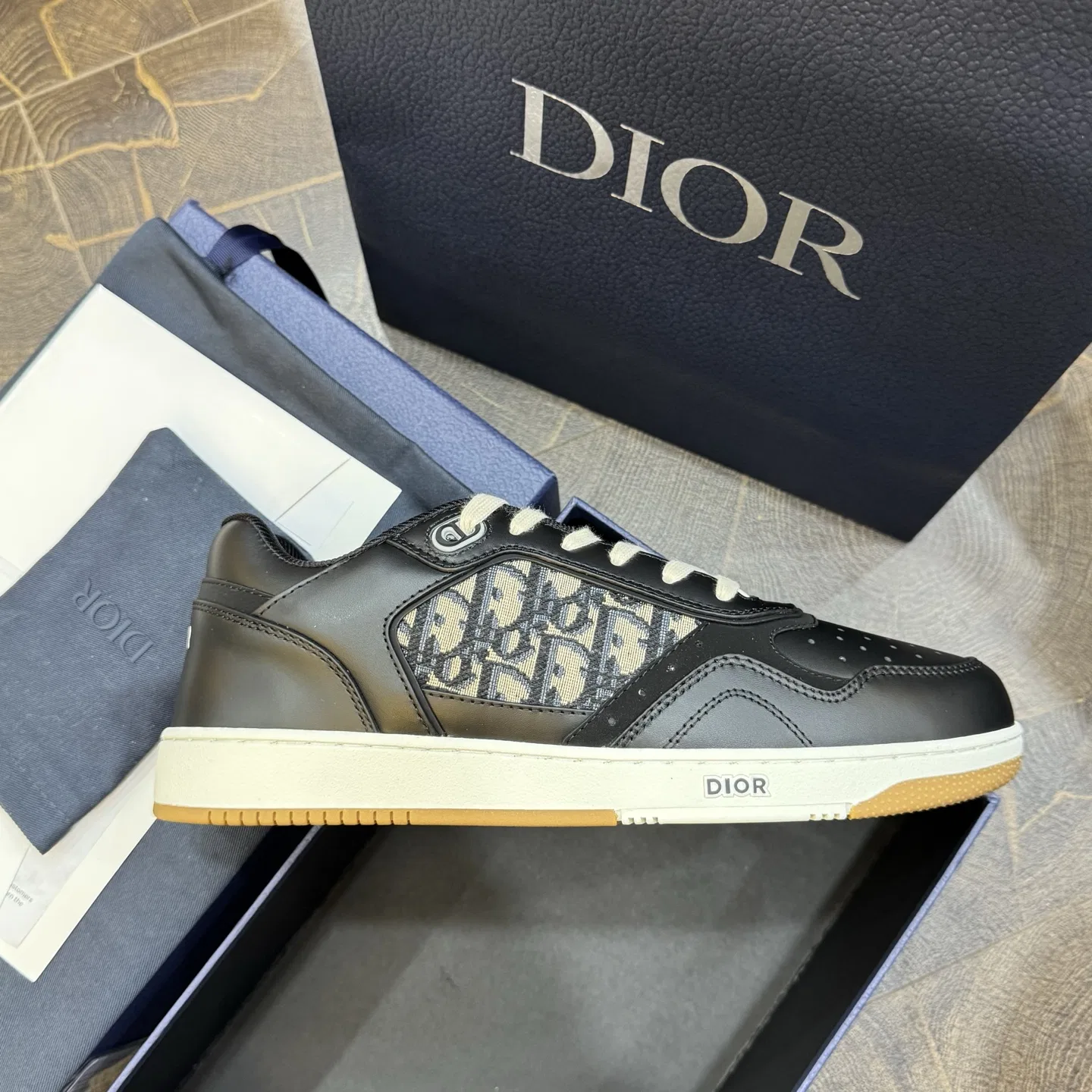DIO 27FW OUNYZGO 012 스니커즈 12