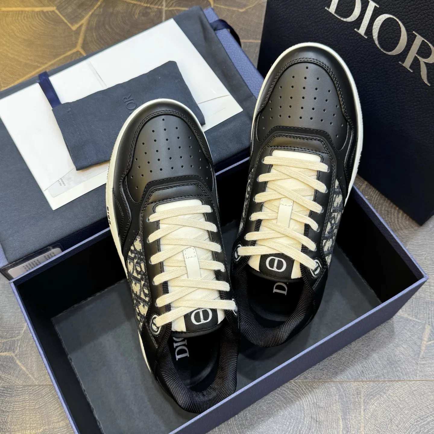DIO 27FW OUNYZGO 012 스니커즈 13