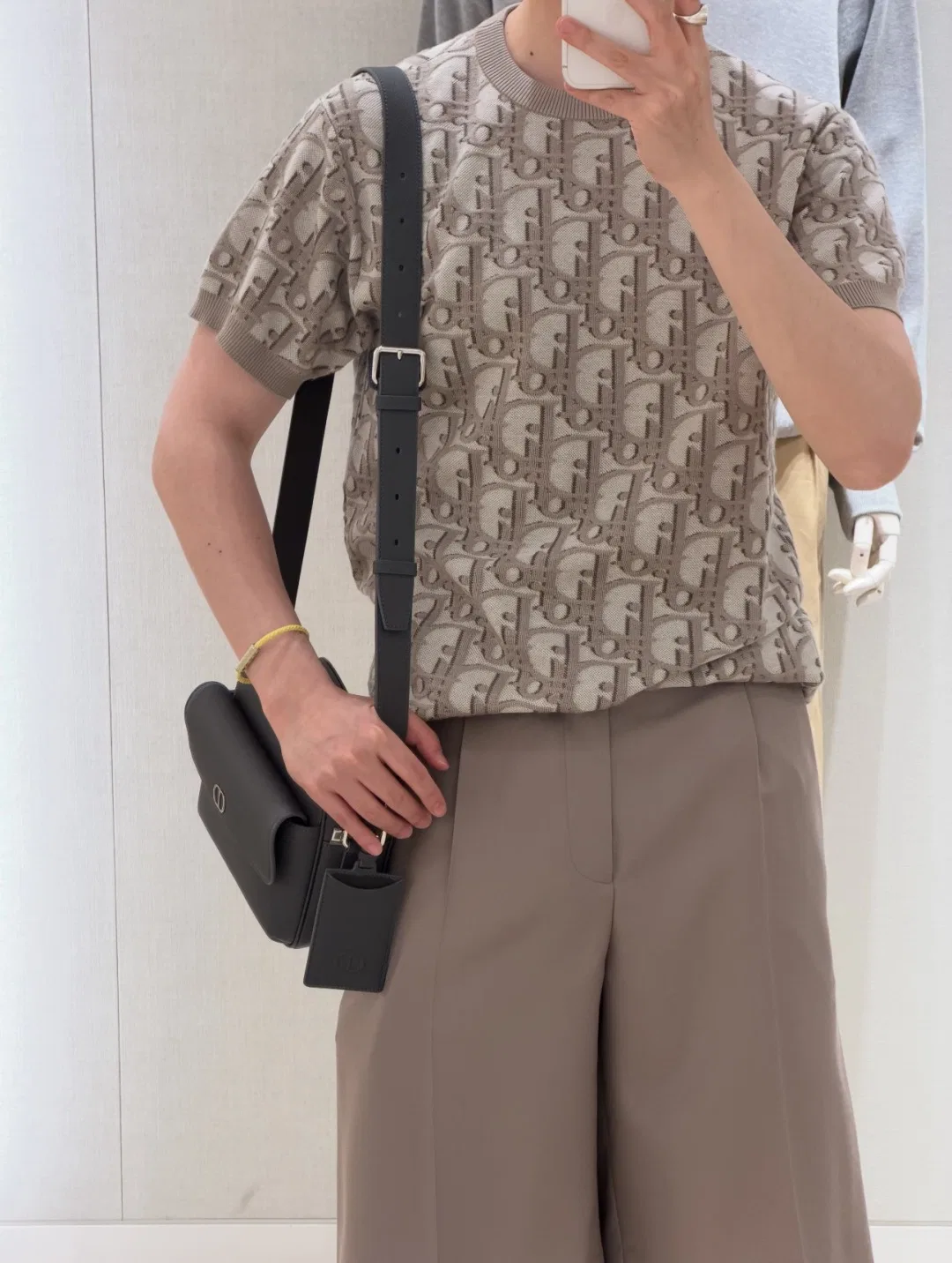 DIO 27FW OUNYZGO 042 반팔니트 7