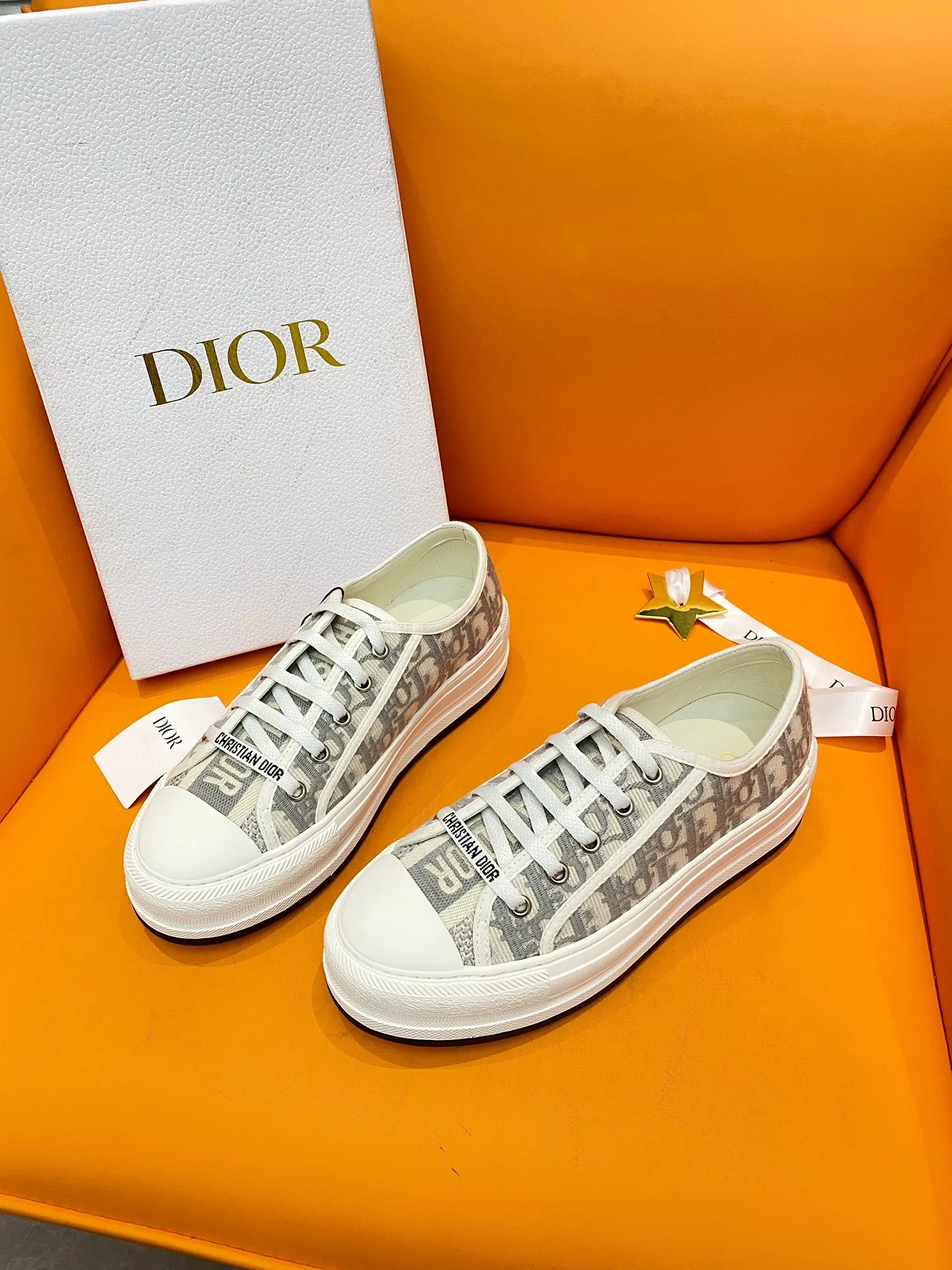 DIO 27FW PXEYMVH 004 스니커즈 11