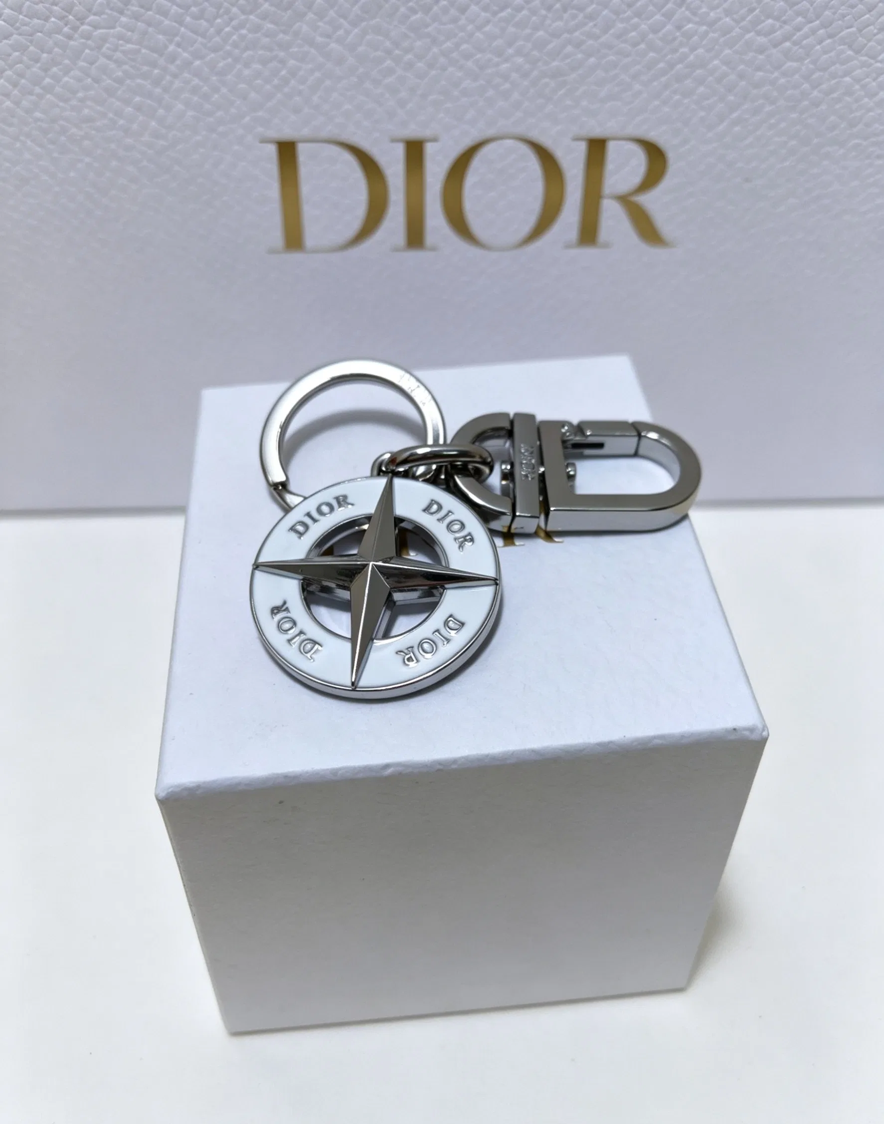 DIO 27FW QSJYTER 003 키링 8