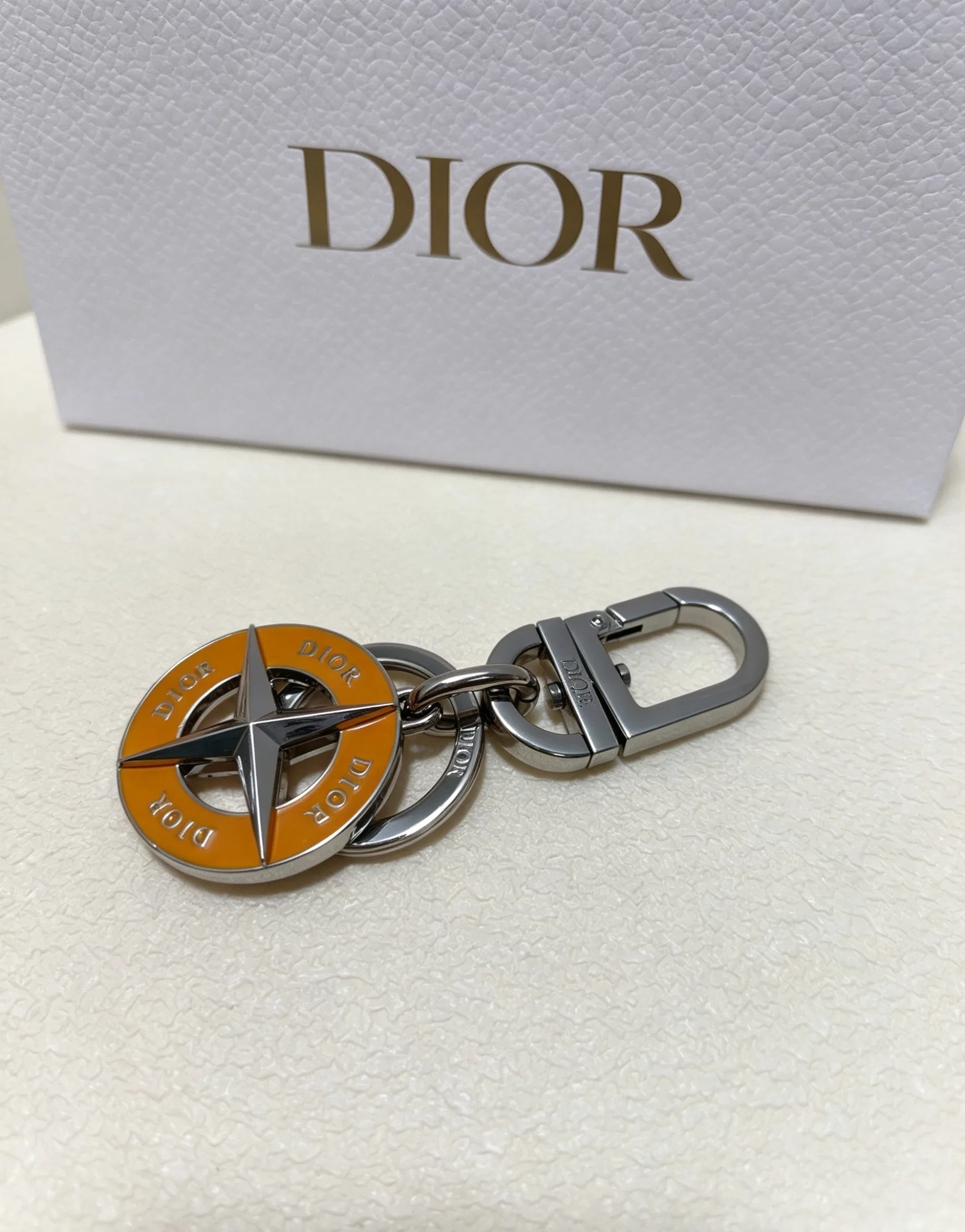 DIO 27FW QSJYTER 003 키링 18