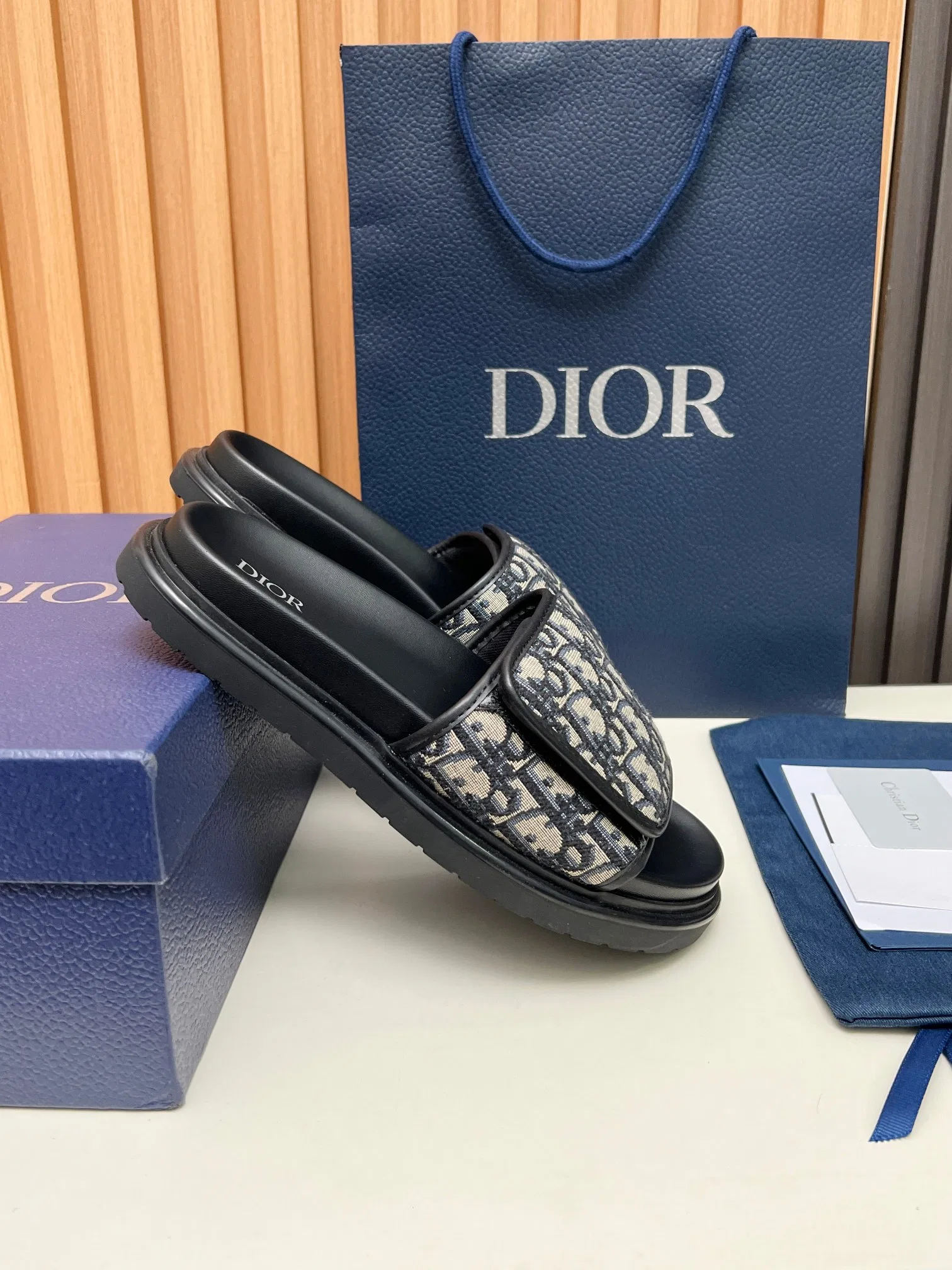 DIO 27FW VDWLMEJ 002 슬리퍼 12