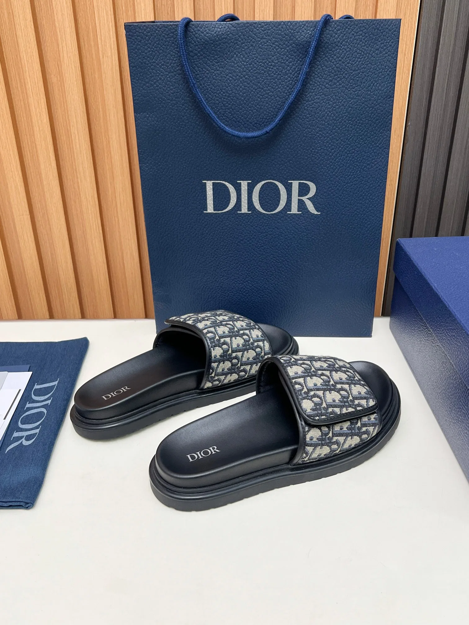 DIO 27FW VDWLMEJ 002 슬리퍼 13