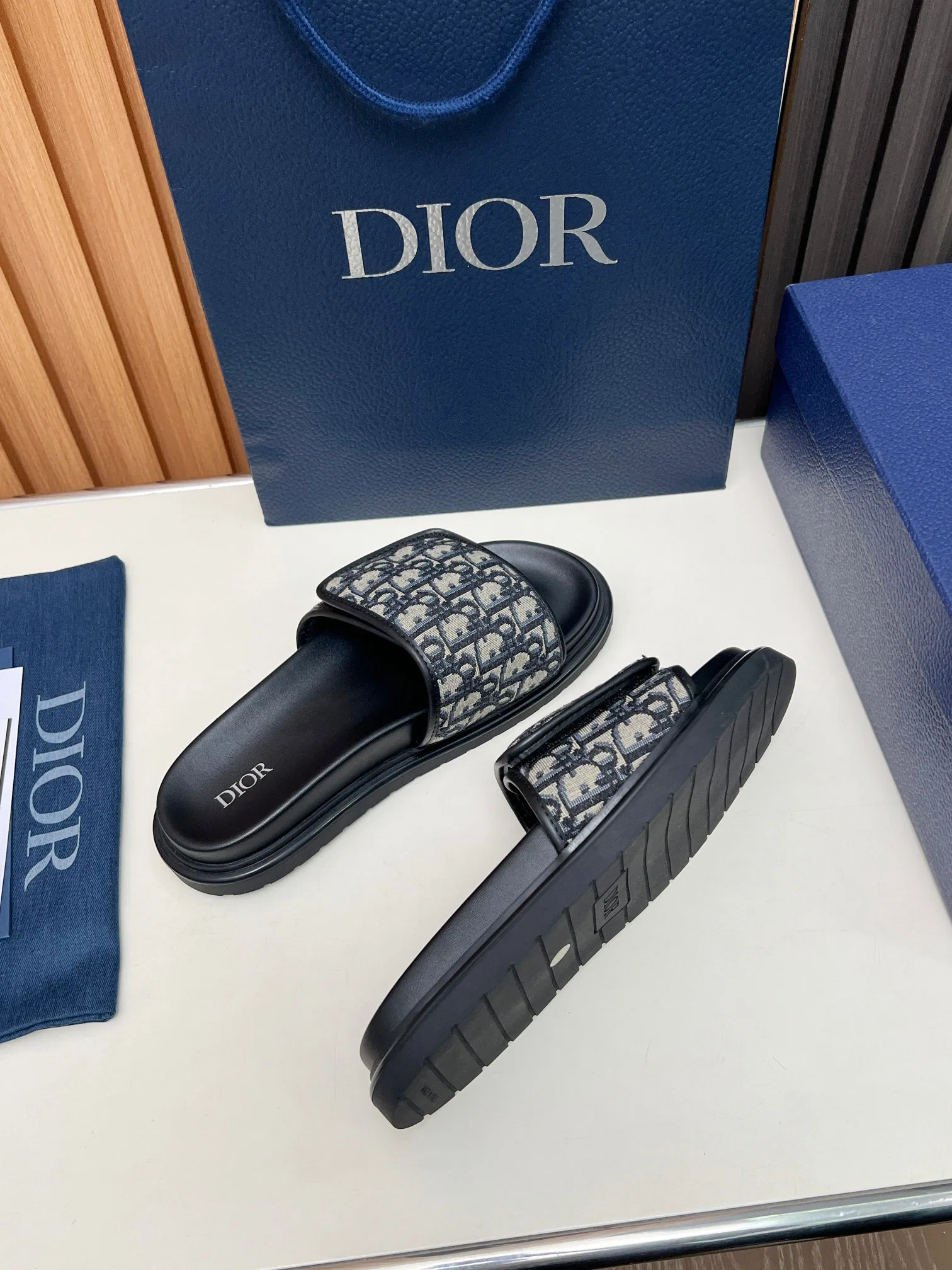 DIO 27FW VDWLMEJ 002 슬리퍼 15
