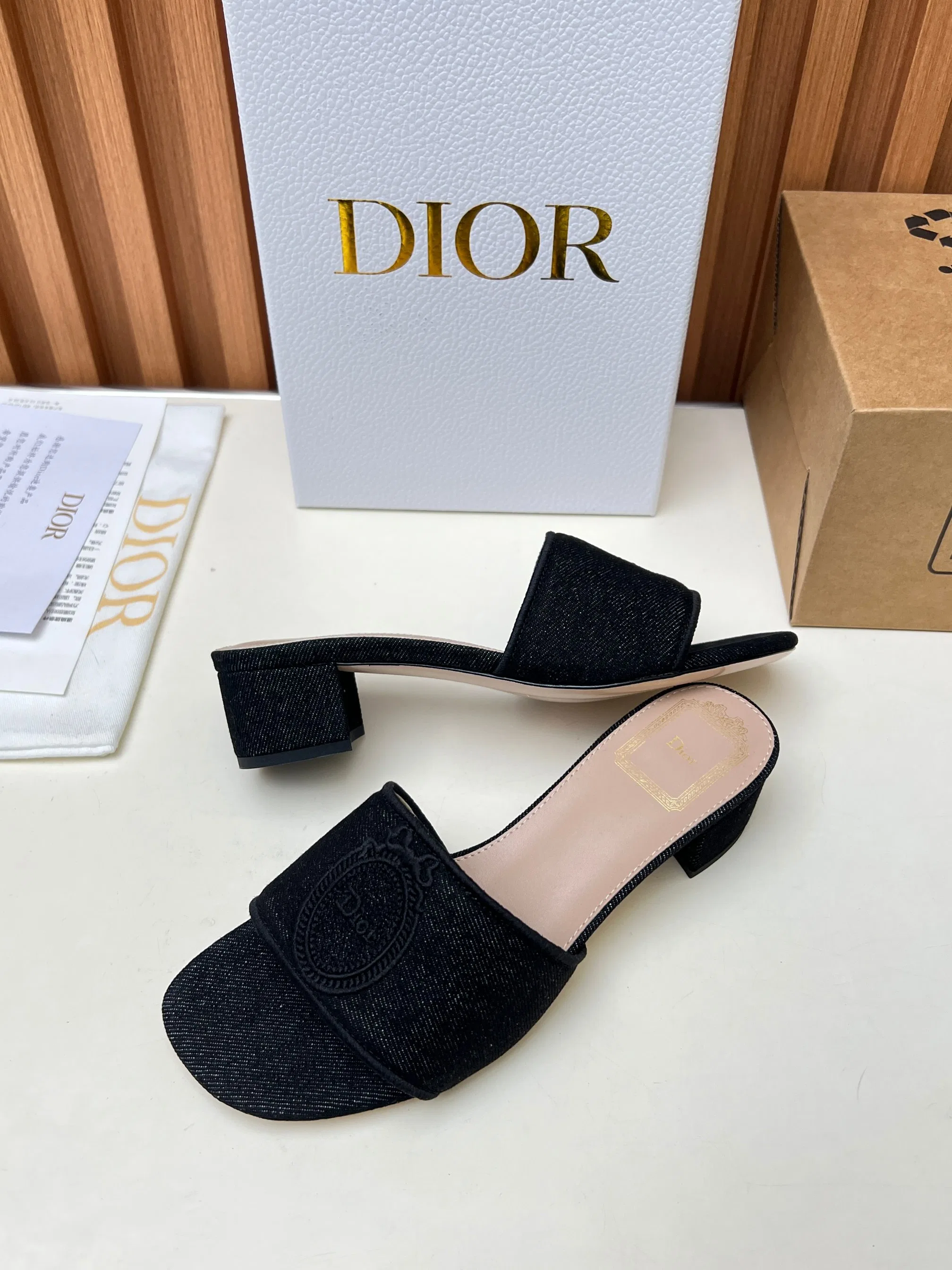DIO 27FW VDWLMEJ 003 구두 24