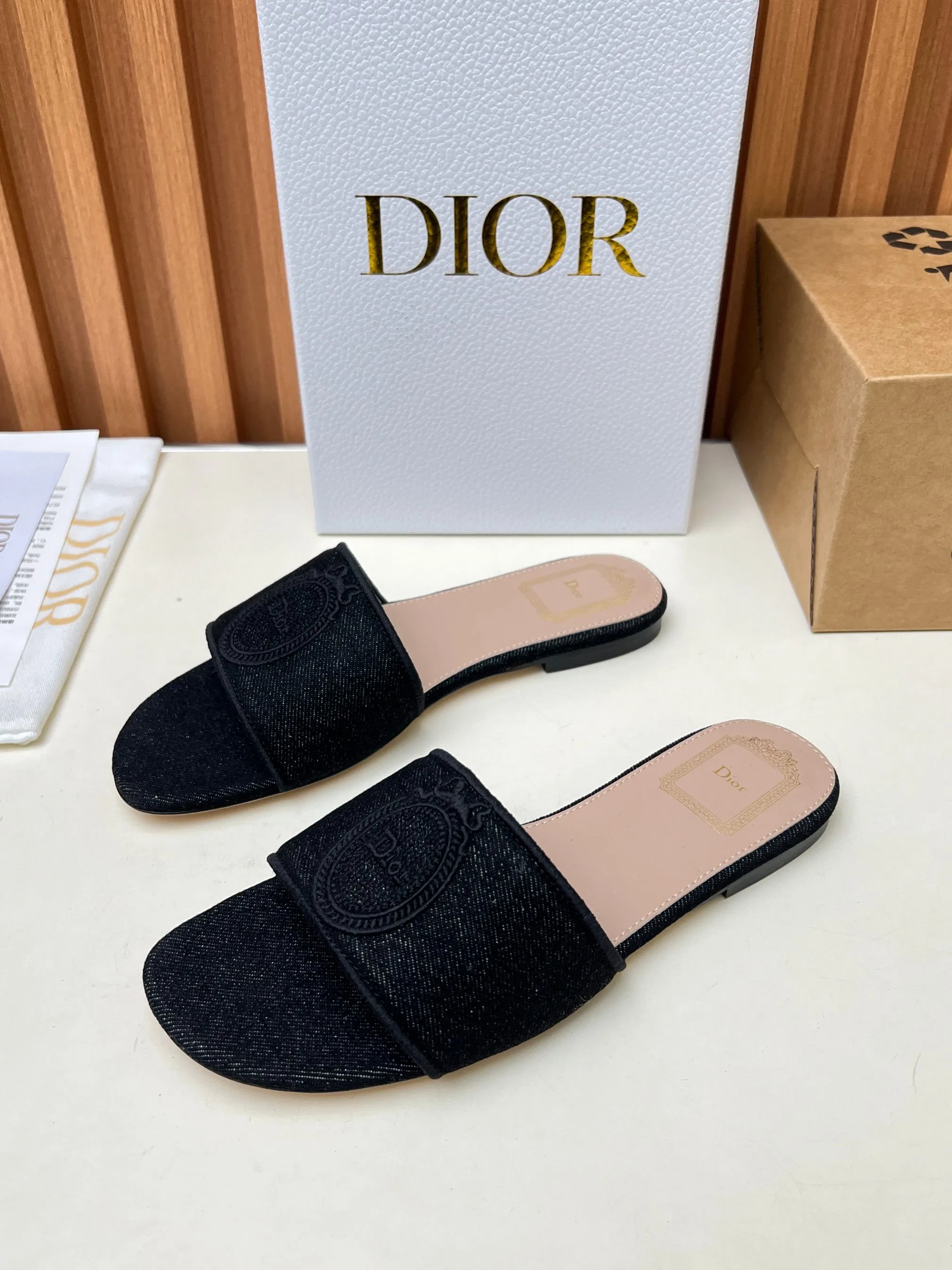 DIO 27FW VDWLMEJ 004 슬리퍼 14