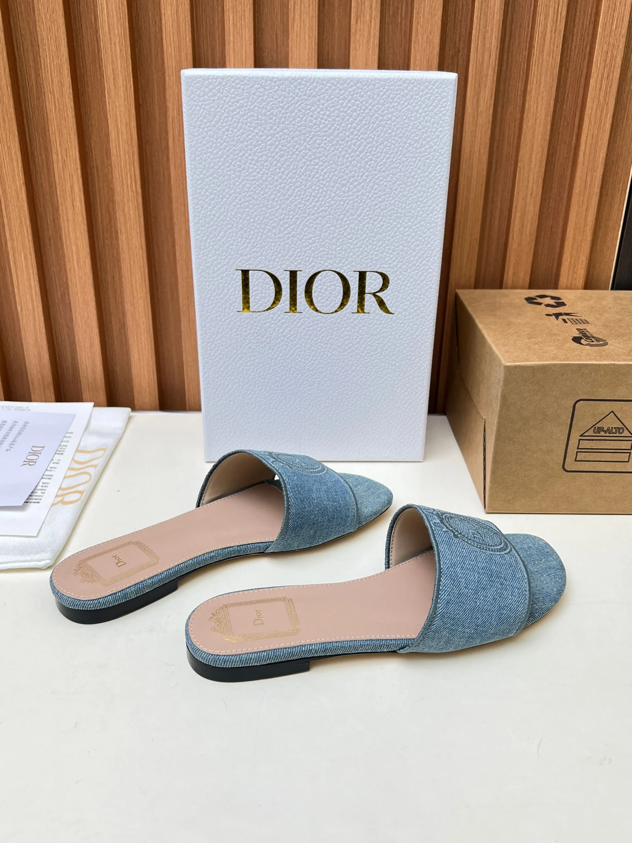 DIO 27FW VDWLMEJ 004 슬리퍼 17