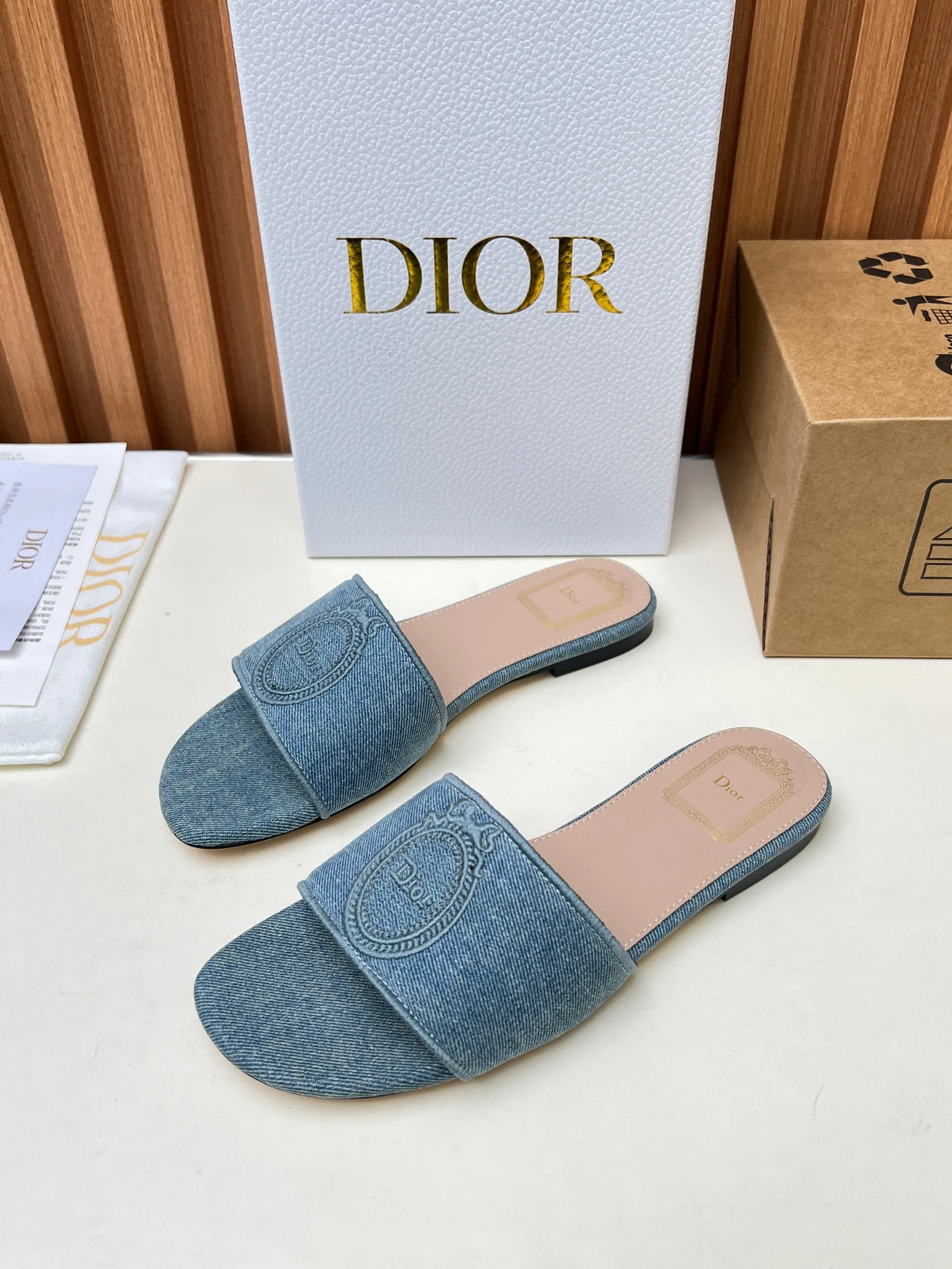 DIO 27FW VDWLMEJ 004 슬리퍼 18