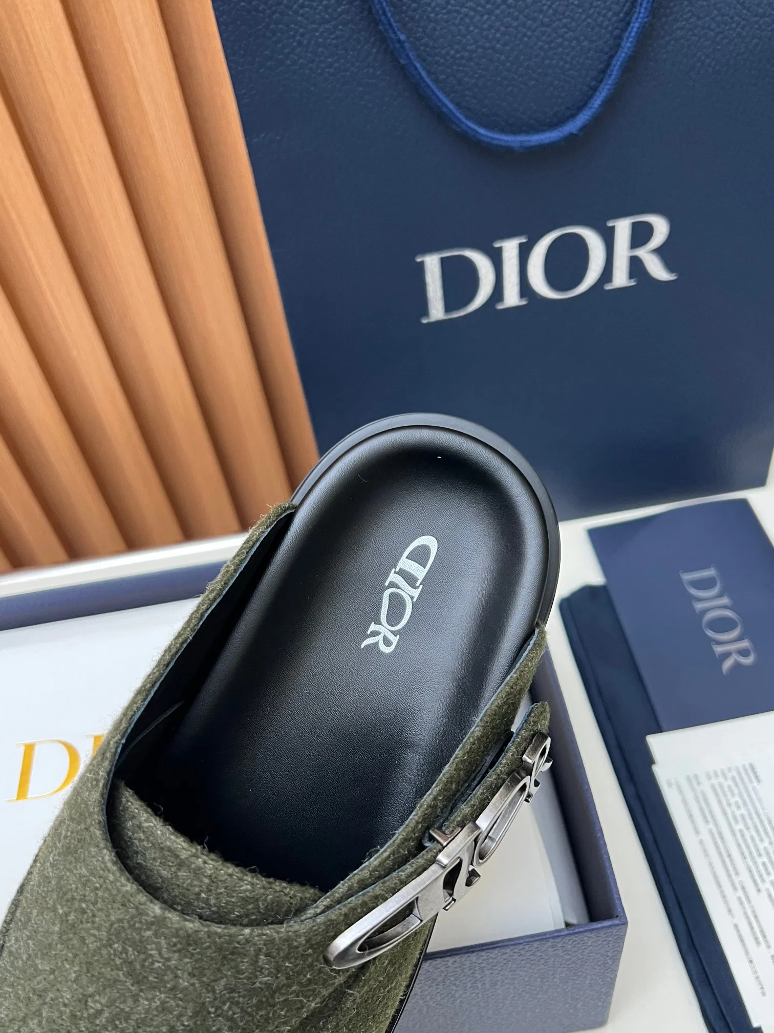 DIO 27FW VDWLMEJ 007 슬리퍼 8
