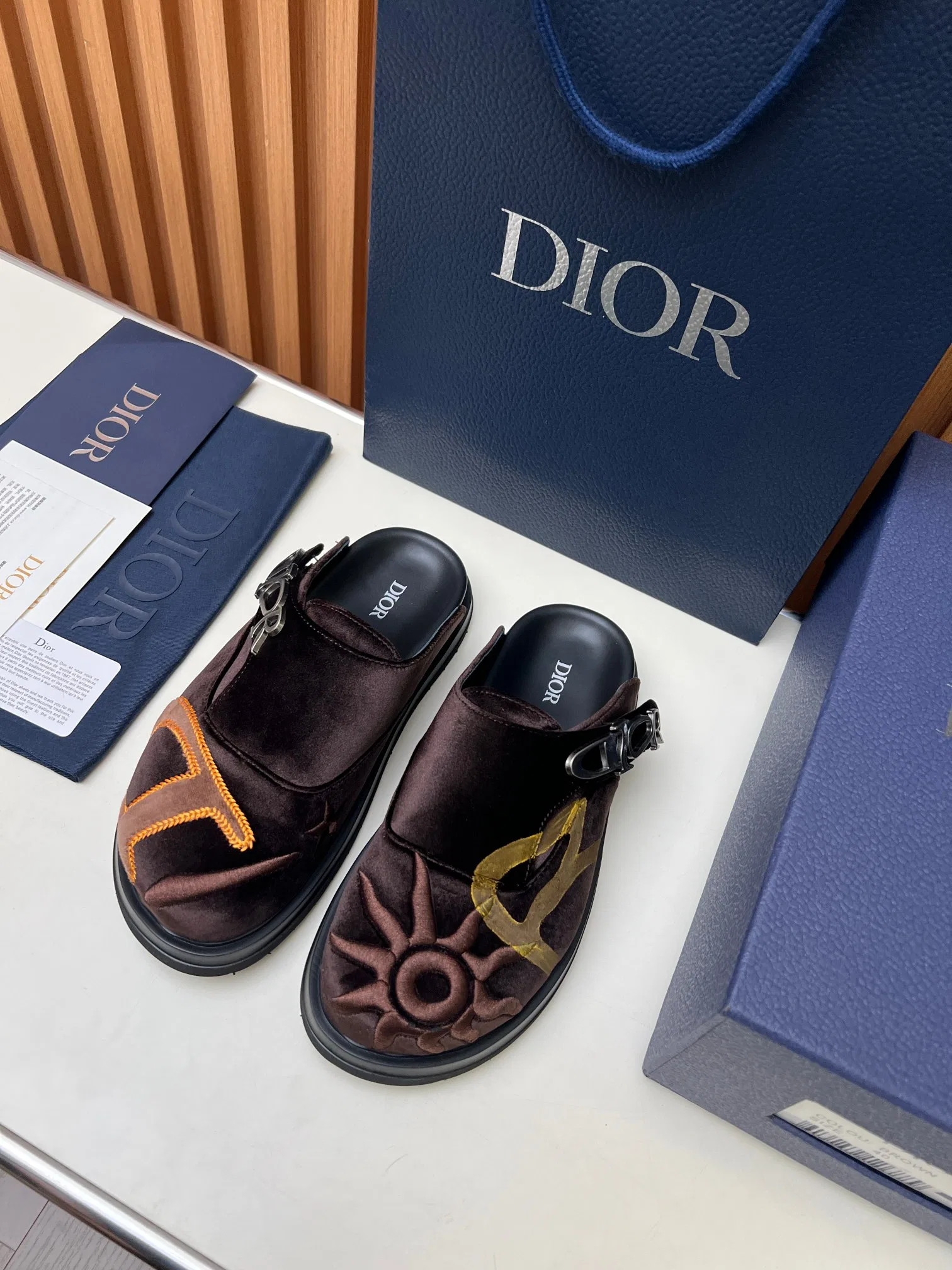 DIO 27FW VDWLMEJ 008 슬리퍼 17