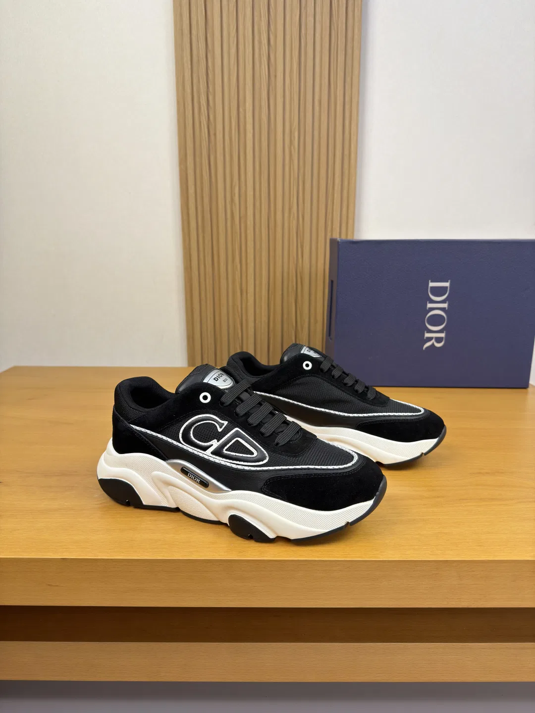 DIO 27FW VDWLMEJ 009 스니커즈 17