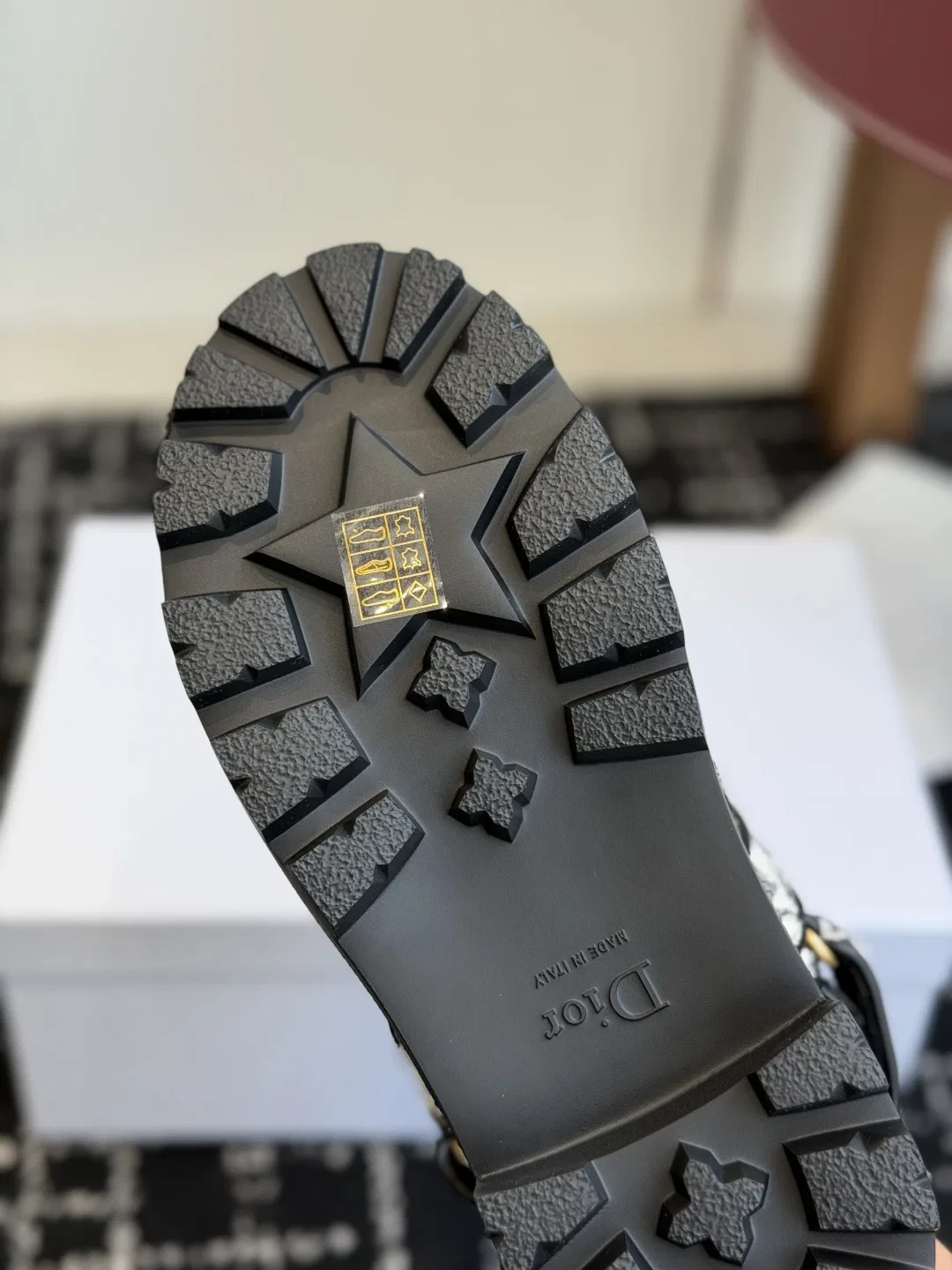 DIO 27FW VDWLMEJ 016 숄더백 18