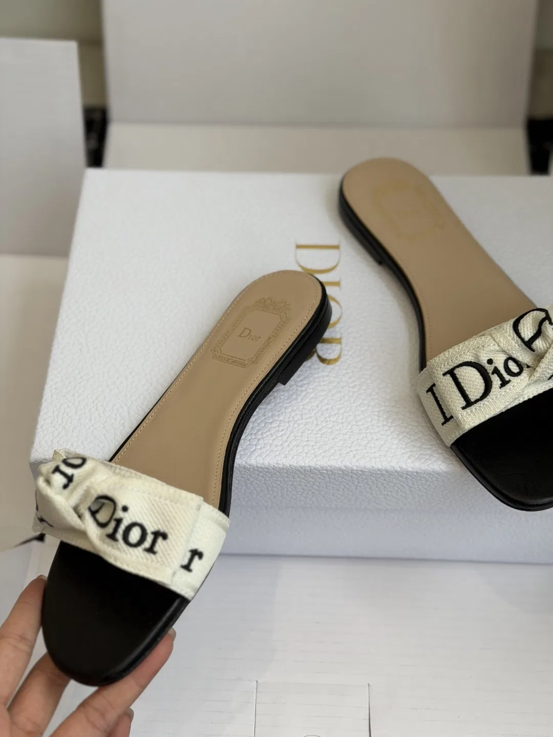 DIO 27FW VDWLMEJ 019 슬리퍼 15
