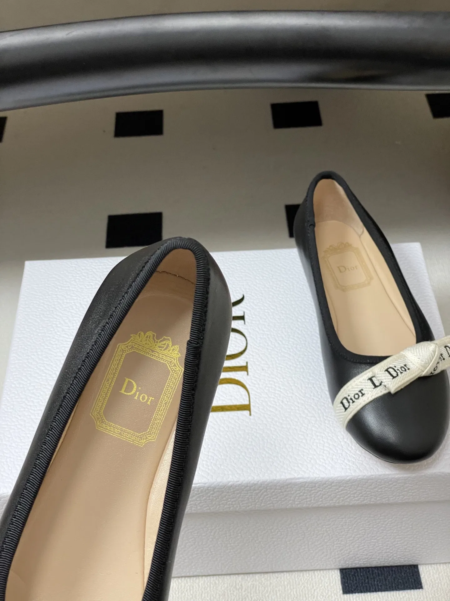 DIO 27FW YPLVSJI 012 플랫슈즈 7