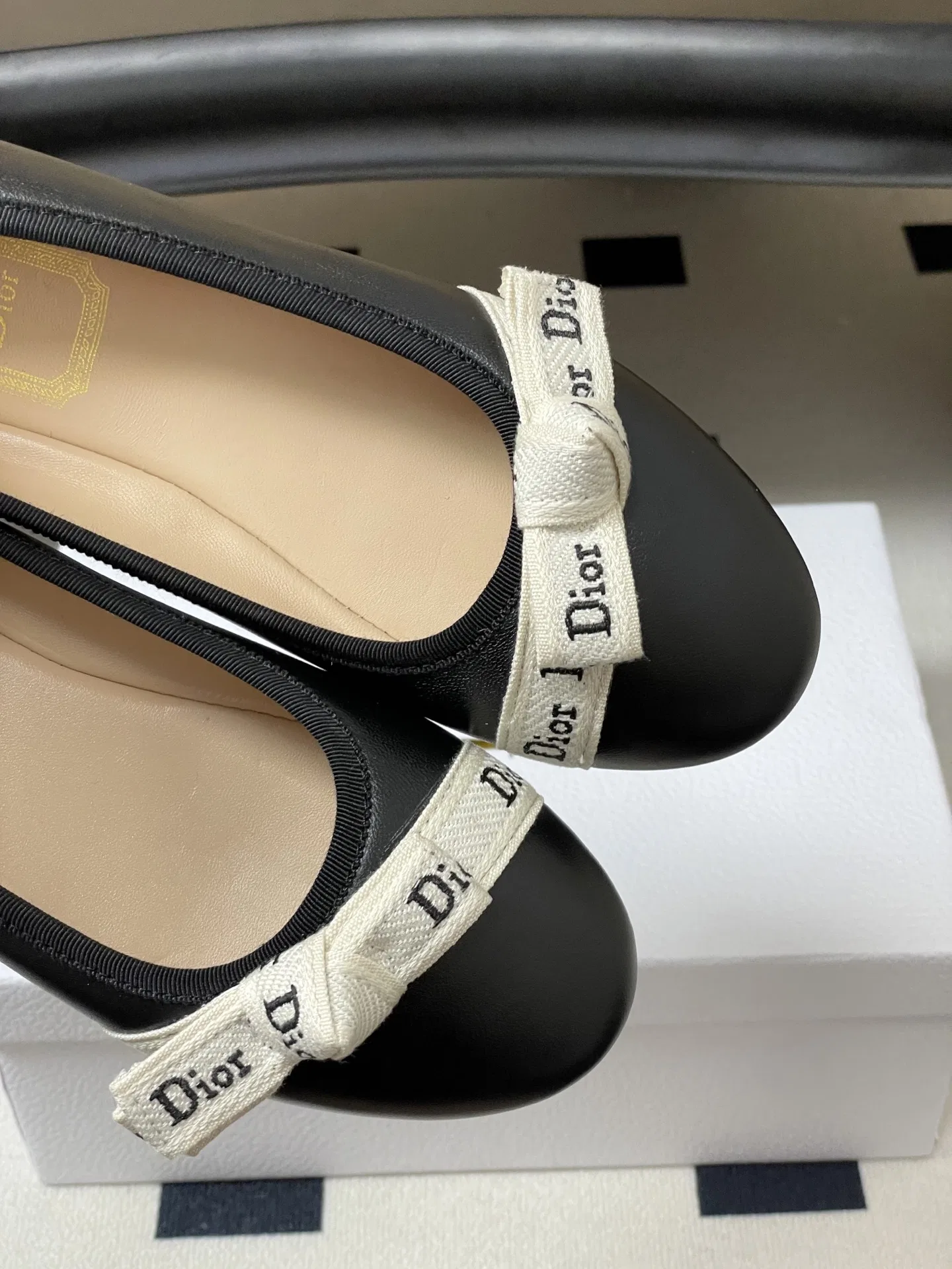 DIO 27FW YPLVSJI 012 플랫슈즈 9