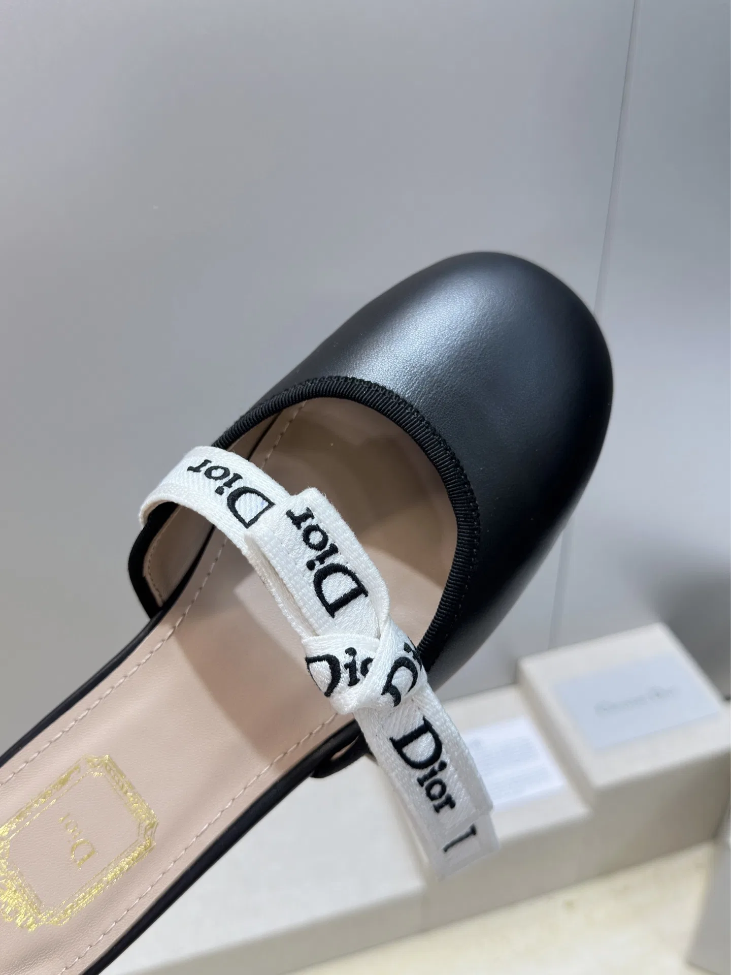 DIO 27FW YPLVSJI 026 플랫슈즈 7