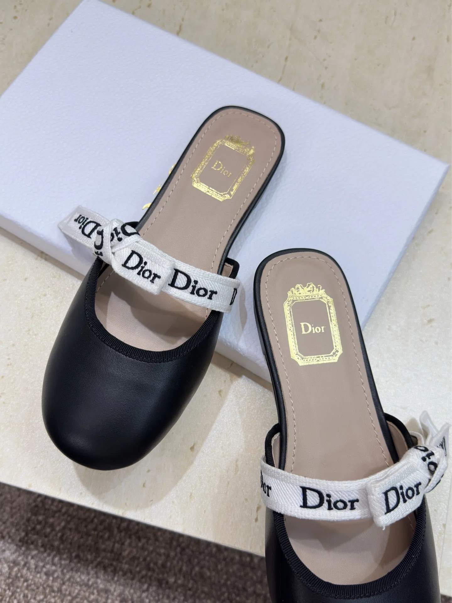 DIO 27FW YPLVSJI 026 플랫슈즈 8