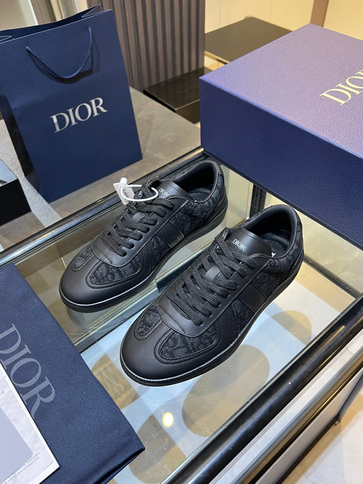 DIO 27FW YPLVSJI 034 스니커즈 31