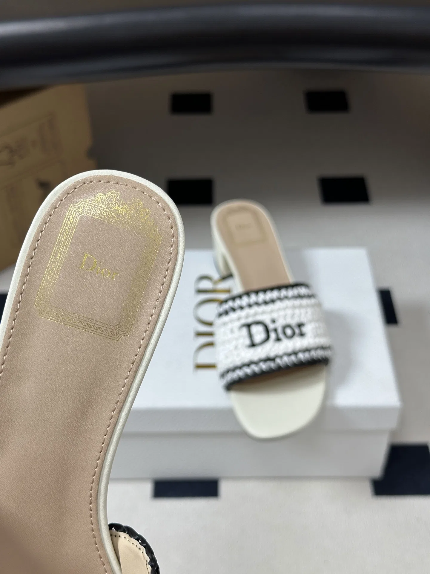 DIO 27FW YPLVSJI 051 구두 29