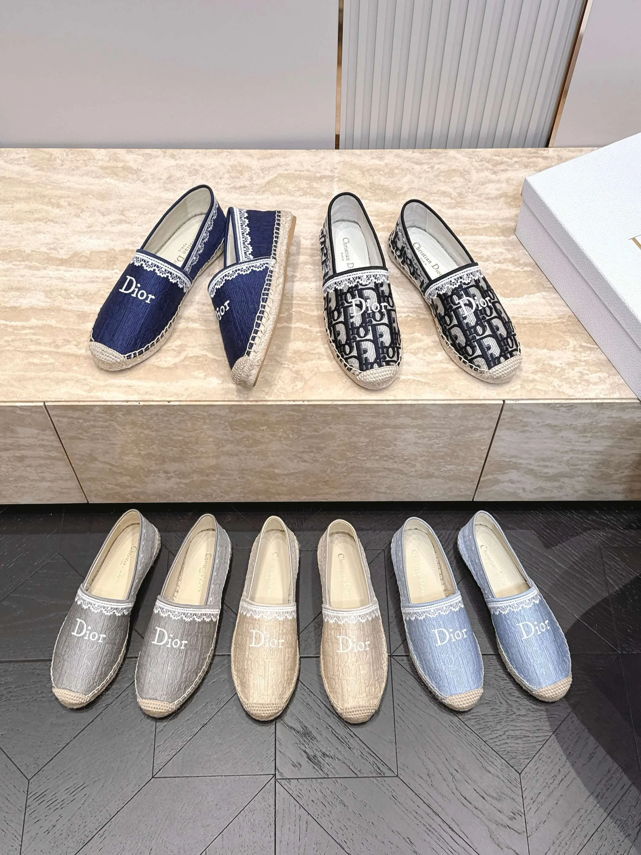DIO 27FW YPLVSJI 053 플랫슈즈 35
