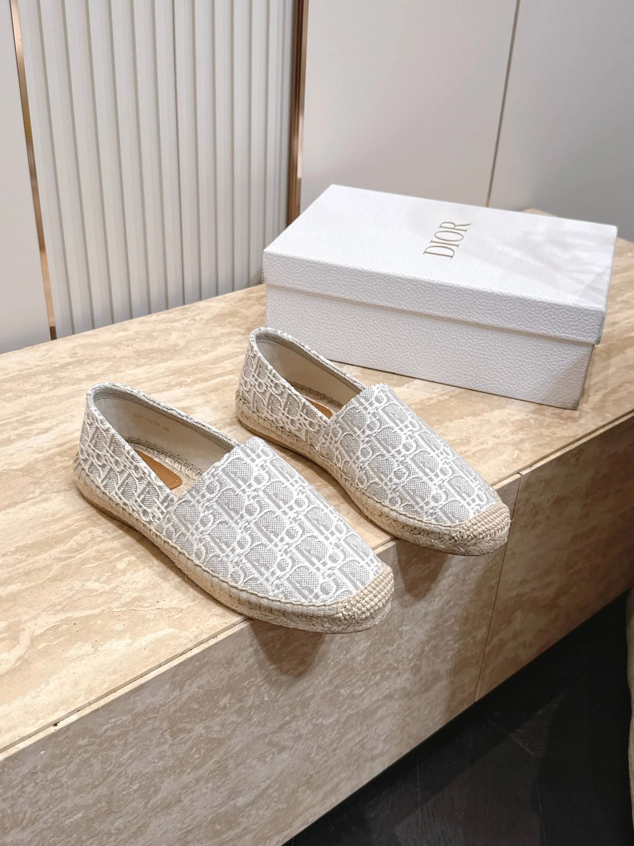 DIO 27FW YPLVSJI 054 플랫슈즈 8