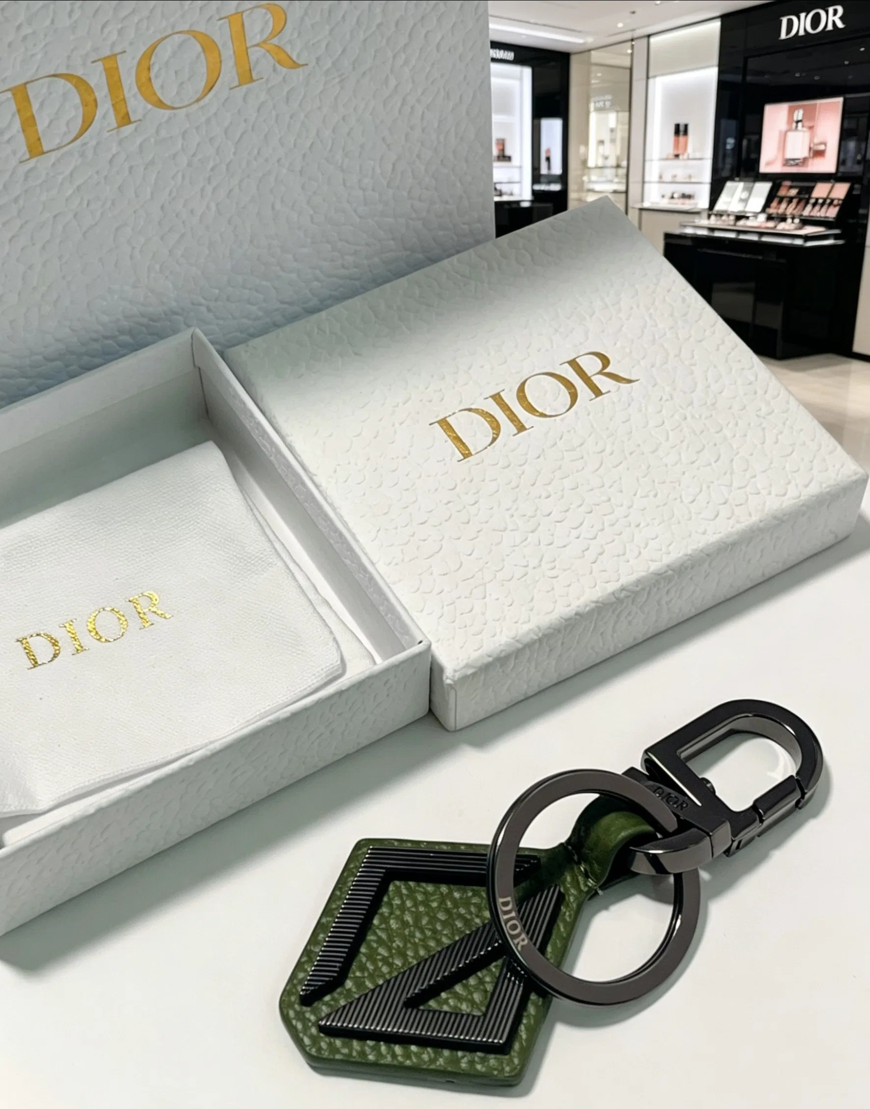 DIO 27FW ZLVJDSY 001 키링 19