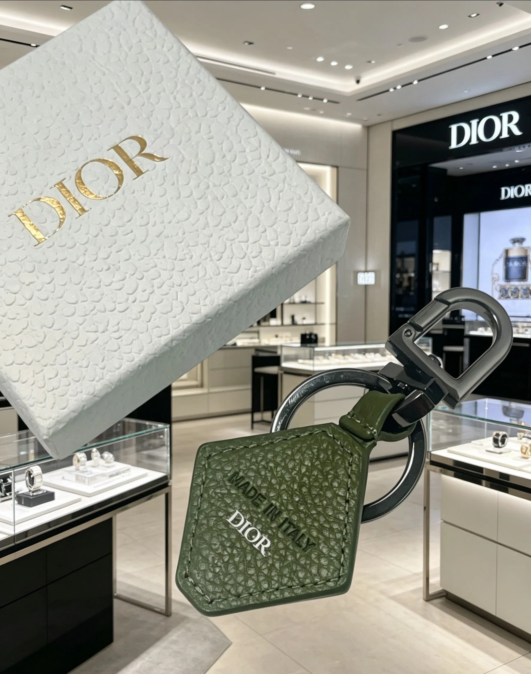DIO 27FW ZLVJDSY 001 키링 20