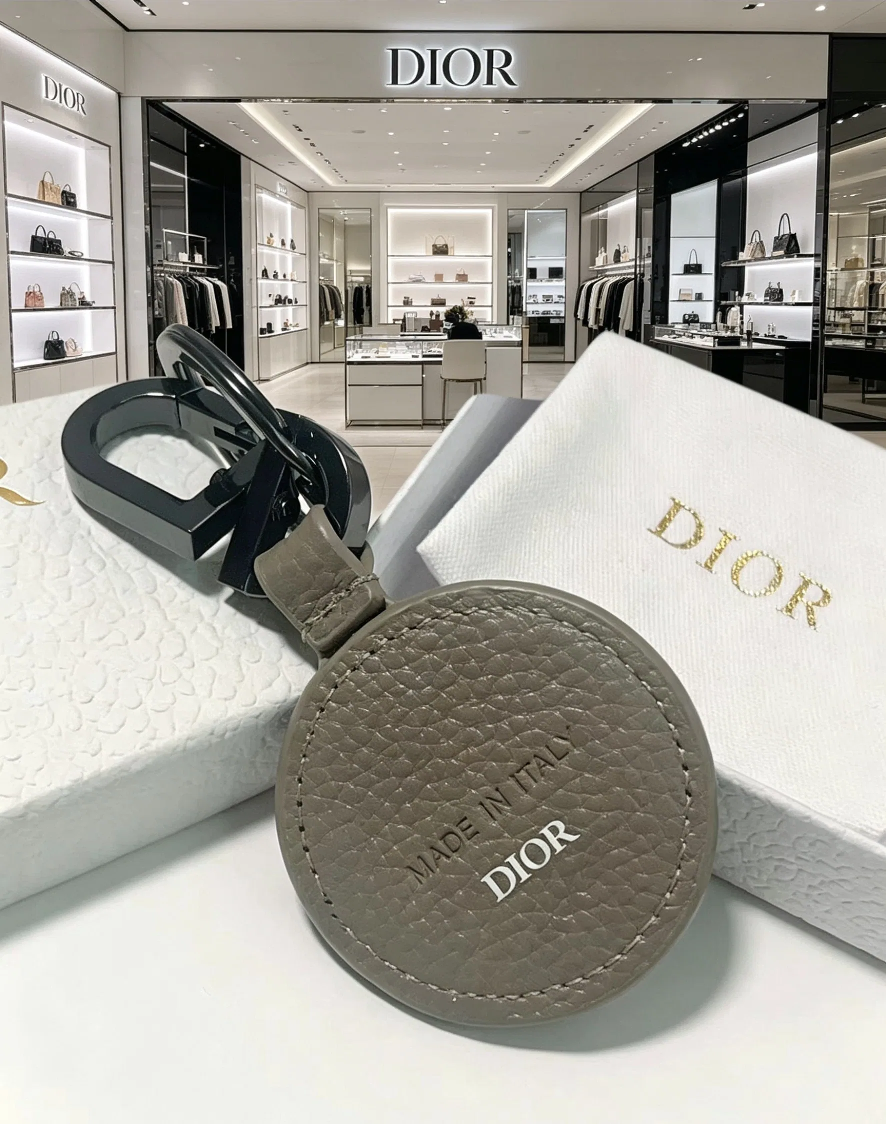 DIO 27FW ZLVJDSY 002 키링 14