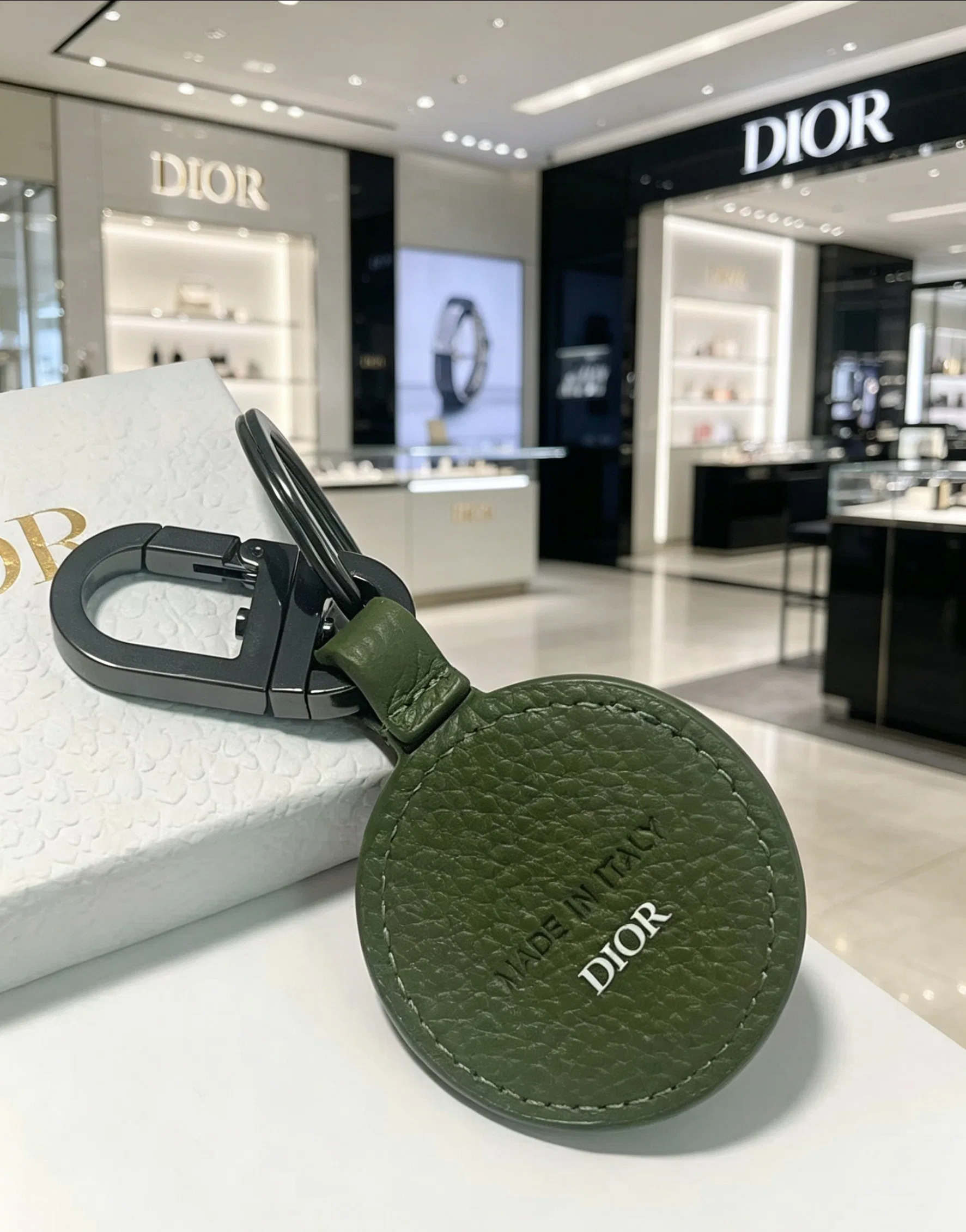 DIO 27FW ZLVJDSY 002 키링 28