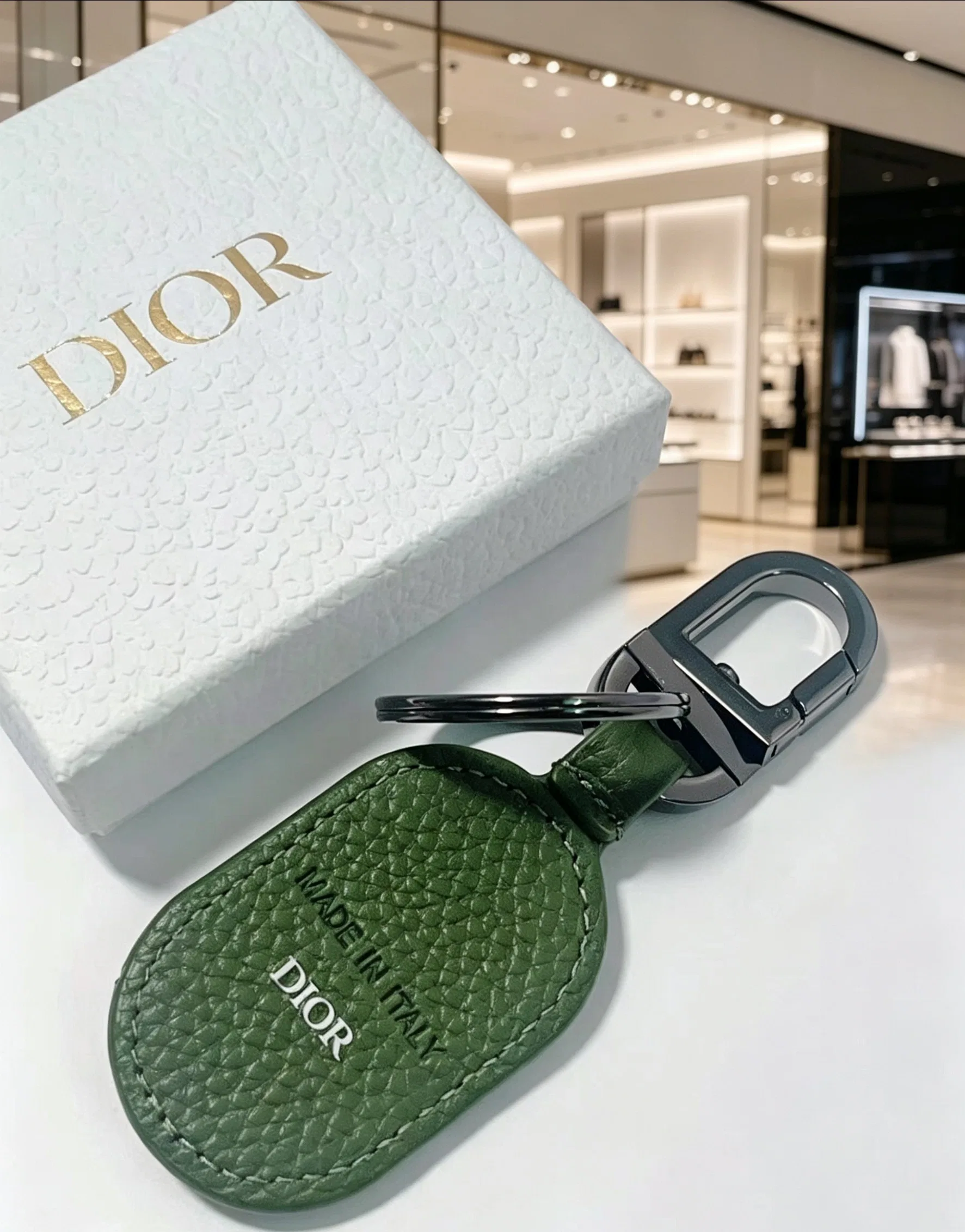 DIO 27FW ZLVJDSY 003 키링 14