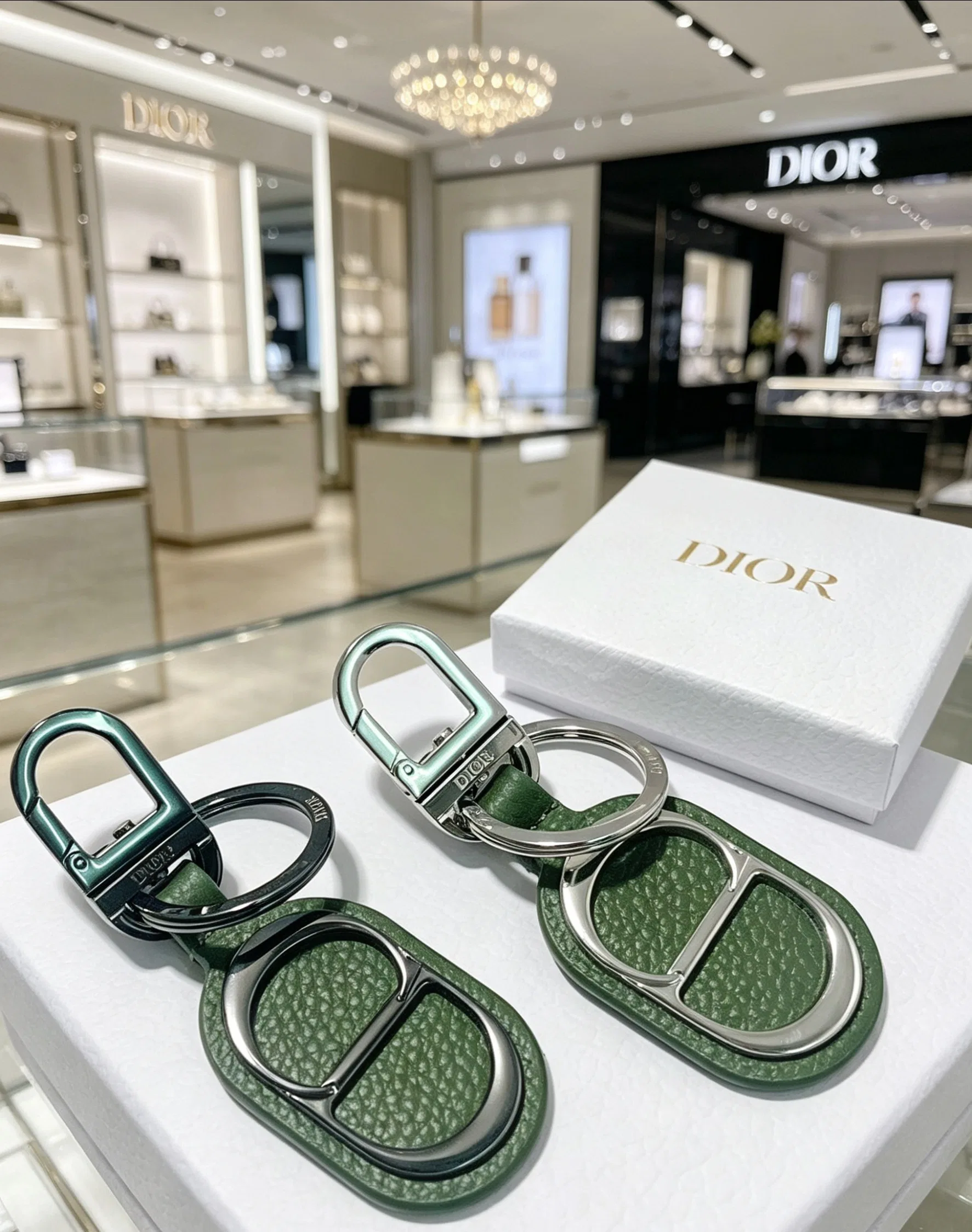 DIO 27FW ZLVJDSY 003 키링 22