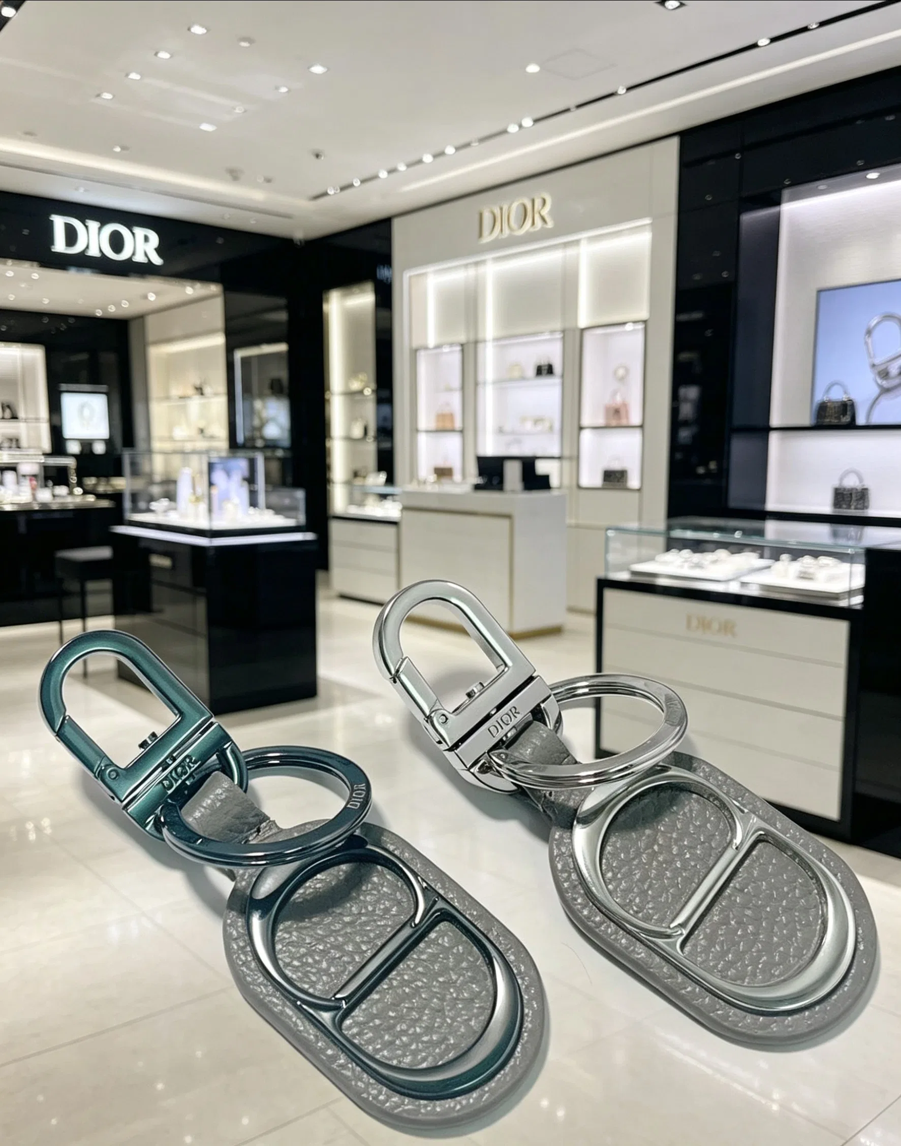 DIO 27FW ZLVJDSY 003 키링 29